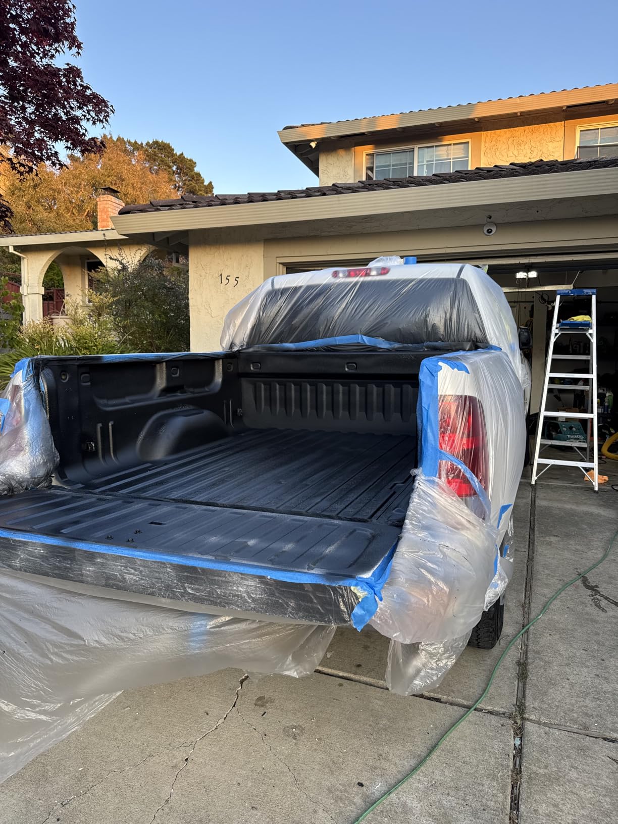CUSTOM SHOP U-Pol Raptor Tintable Urethane Spray-On Truck Bed Liner Kit and Custom Coat Spray Gun with Regulator, 4 Quart Kit customer photo 1