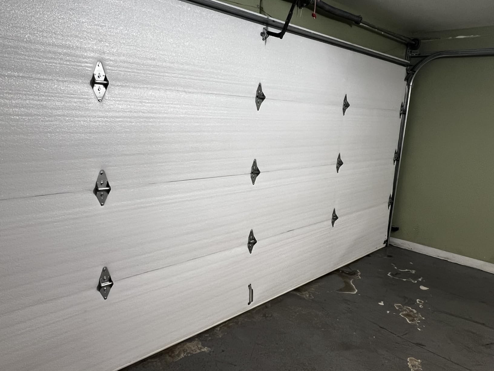 NASA TECH White Reflective Foam Core 2 Car Garage Door Insulation Kit 18FT (WIDE) x 8FT (HIGH) R Value 8.0 customer photo 1