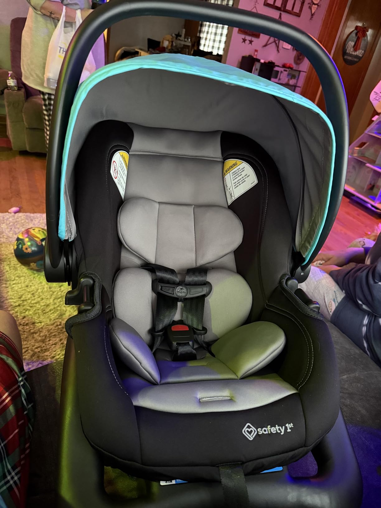 Safety 1st onBoard 35 LT Adjustable Infant Car Seat Base customer photo 1