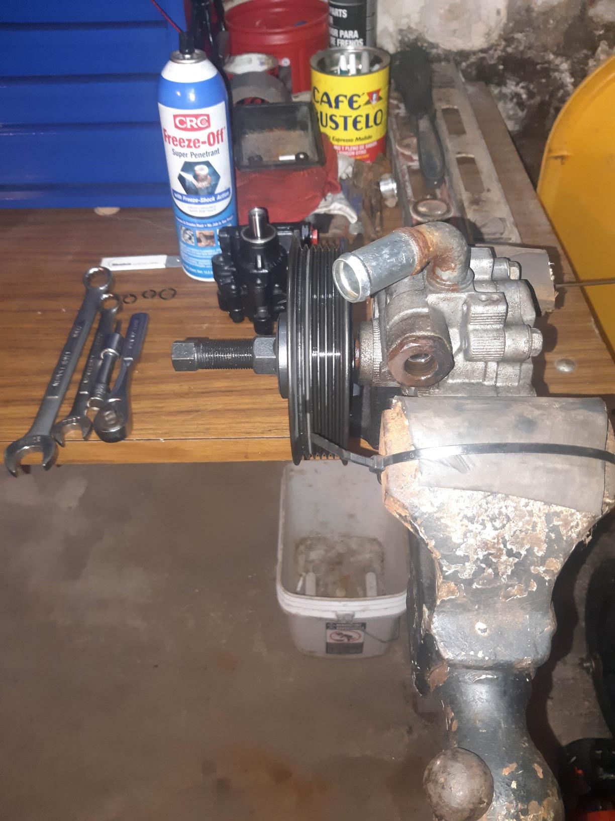 ARES 71001 - Power Steering Pump Pulley Service Set - Releases Power Steering Pulleys from Pump - Fits Pulley Hubs with Diameters of 1 1/8 Inches, 1 1/4 Inches, 1 5/16 Inches, and 1 3/8 Inches customer photo 1