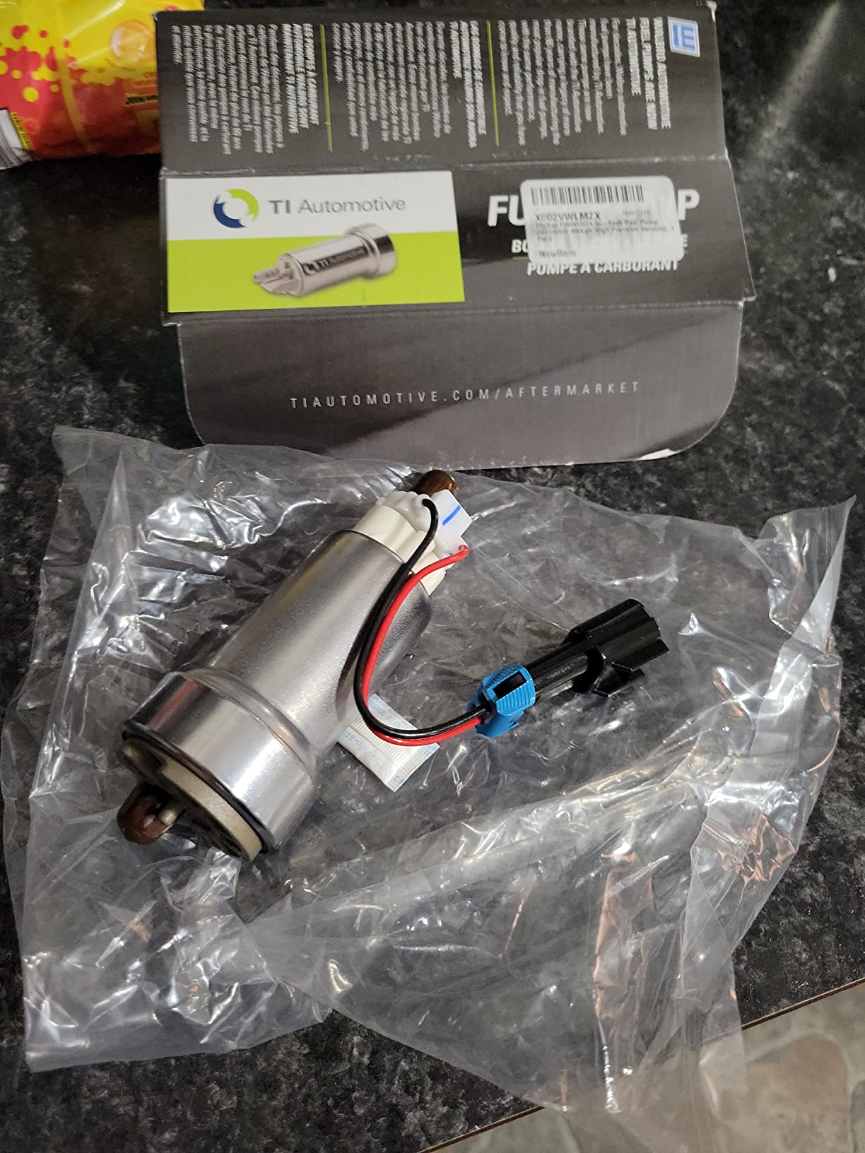Walbro F90000274 In-Tank Fuel Pump (Universal 450Lph High Pressure Version) customer photo 1