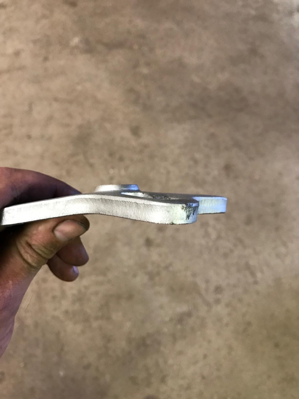 DASBET 46PCS Harmonic Balancer Puller Set, Steering Wheel Puller Kit Steering Wheel Flywheel Crankshaft Pulley Puller Crankshaft Pulleys and Gears for Most Cars, Pickups, SUVs (Red) customer photo 3