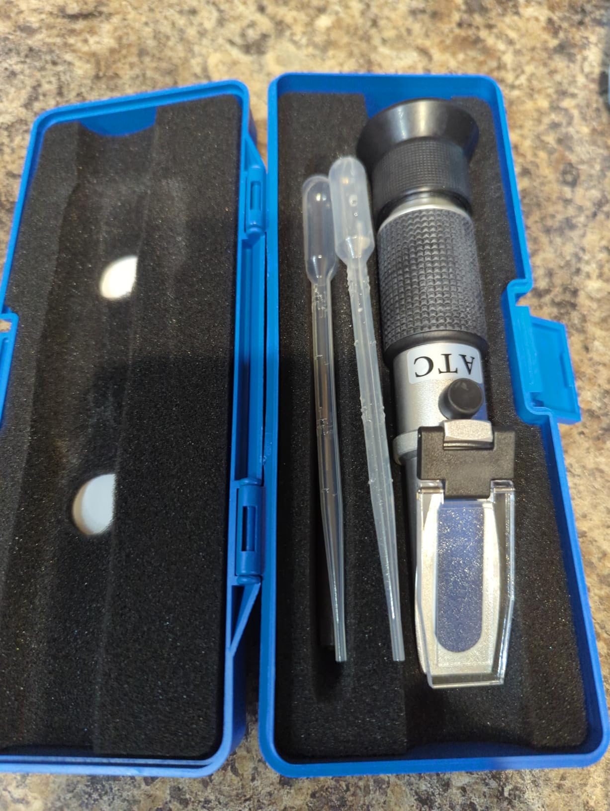 DEF Refractometer for Measuring Diesel Exhaust Fluid Concentration of Diesel Engines customer photo 1
