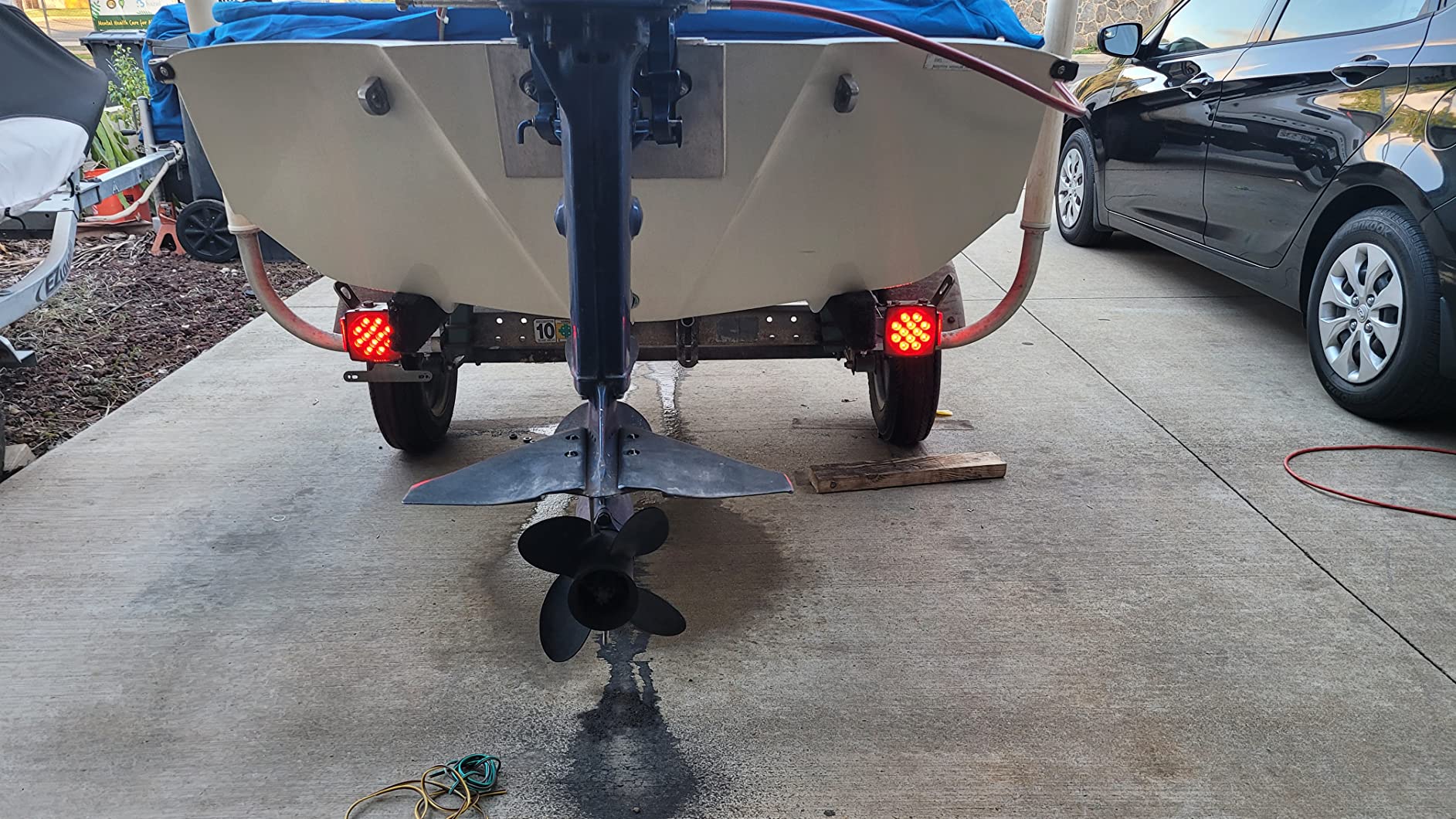 LINKITOM Submersible LED Trailer Light Kit, Super Bright Brake Stop Turn Tail License Lights for Camper Truck RV Boat Snowmobile Under 80