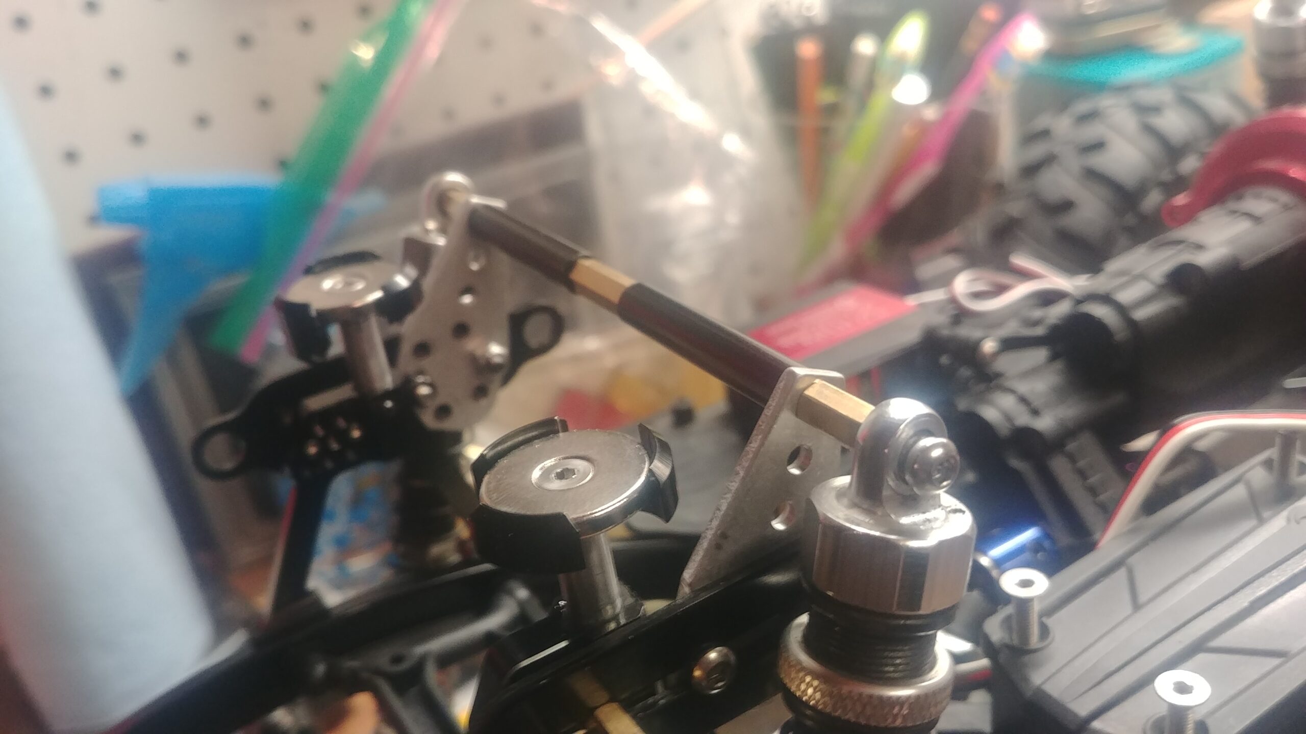 Hobbypark Aluminum Alloy Magnetic Stealth Invisible Body Post Mounts Black for 1/10 RC Rock Crawler Drift Touring Car (Set of 4) customer photo 2