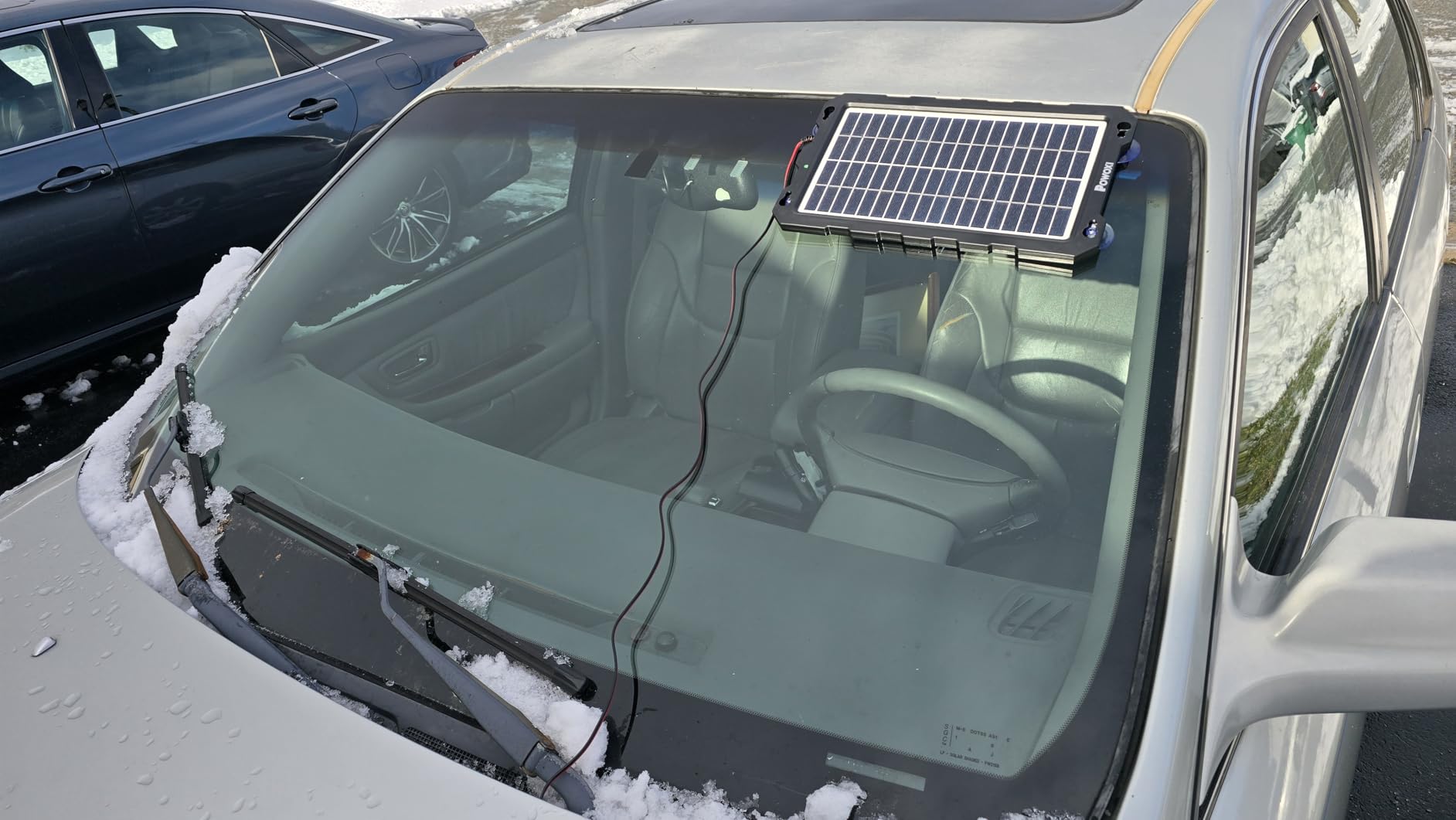 POWOXI Upgraded 7.5W-Solar-Battery-Trickle-Charger-Maintainer-12V Portable Waterproof Solar Panel Trickle Charging Kit customer photo 1