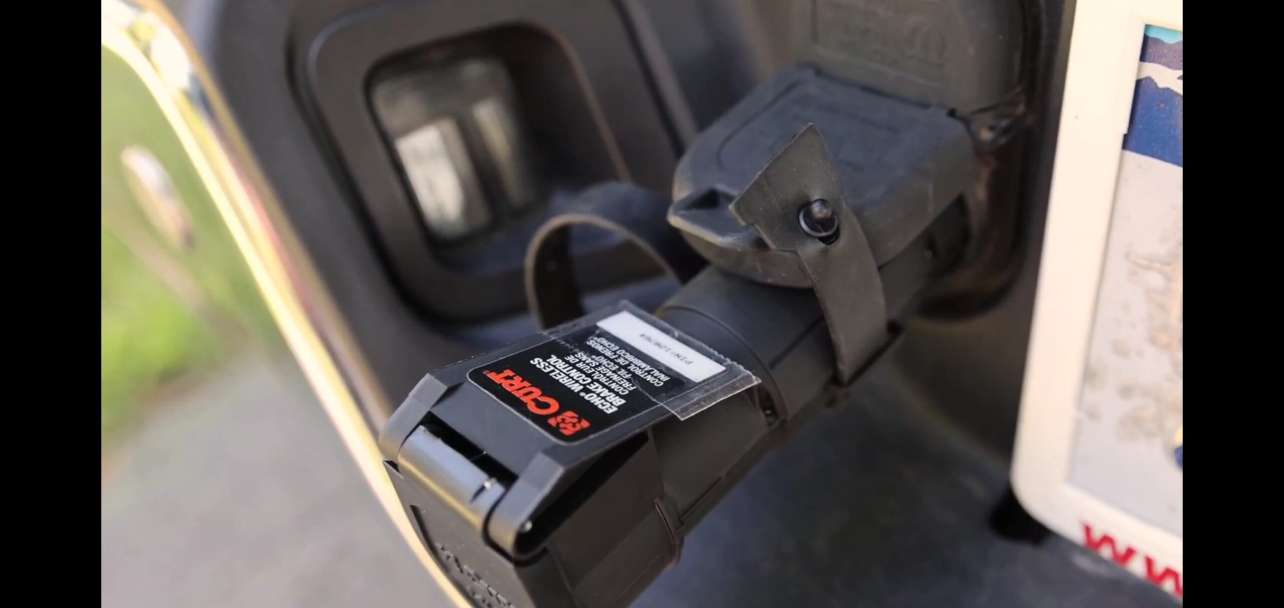 CURT 51180 Echo Mobile Electric Trailer Brake Controller with Bluetooth Enabled Smartphone Connection customer photo 2