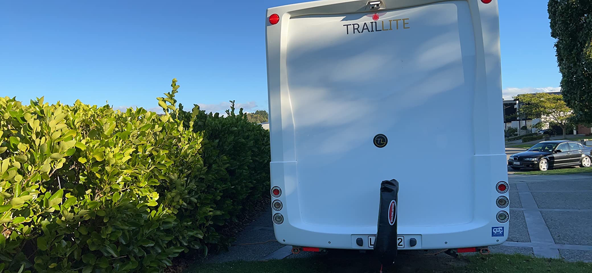 Roadmaster 677 Nighthawk Tow Bar fits Blue Ox Baseplates | Hauls Up to 8,000 lbs | Non-Binding Design | Multi-Functional LEDs | Proudly Made in The USA customer photo 1