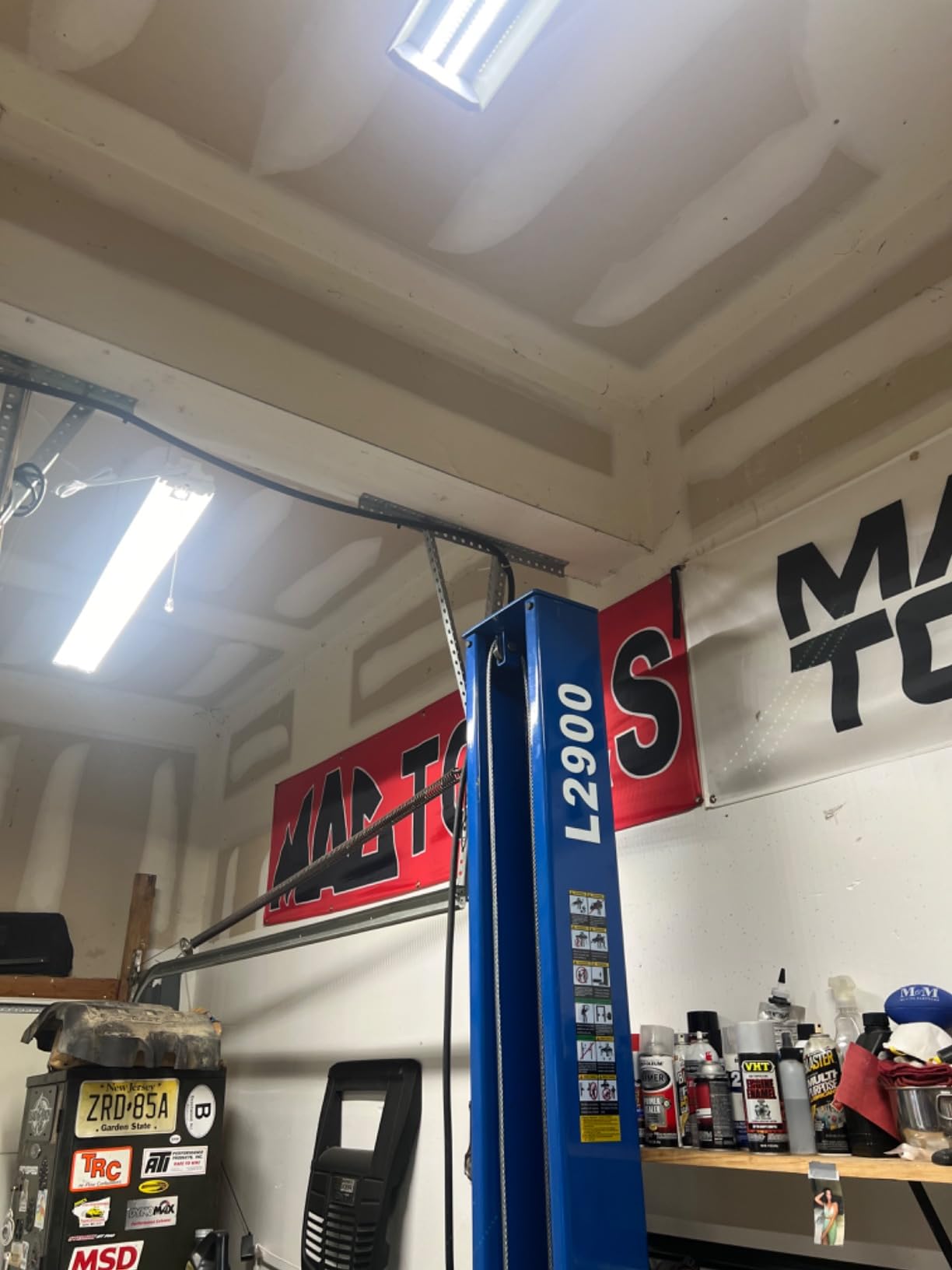 XK L2900 220V Car Lift 9,000 LB 2 Post Lift Car Auto Truck Hoist with 36 Months Parts Replacement customer photo 1