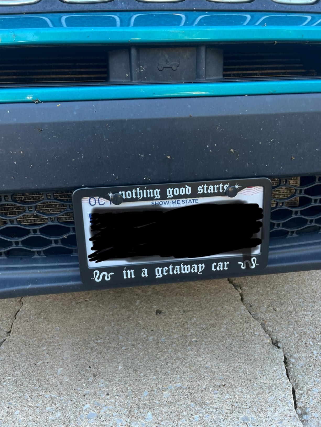 BGGTMO Carbon Fiber License Plate Frame - 100% Real Carbon Fiber Overlays Stainless Steel License Plate Frames | Stainless Steel Anti-Theft License Plate Screws | 1PC Black Gloss Plate Frame customer photo 2