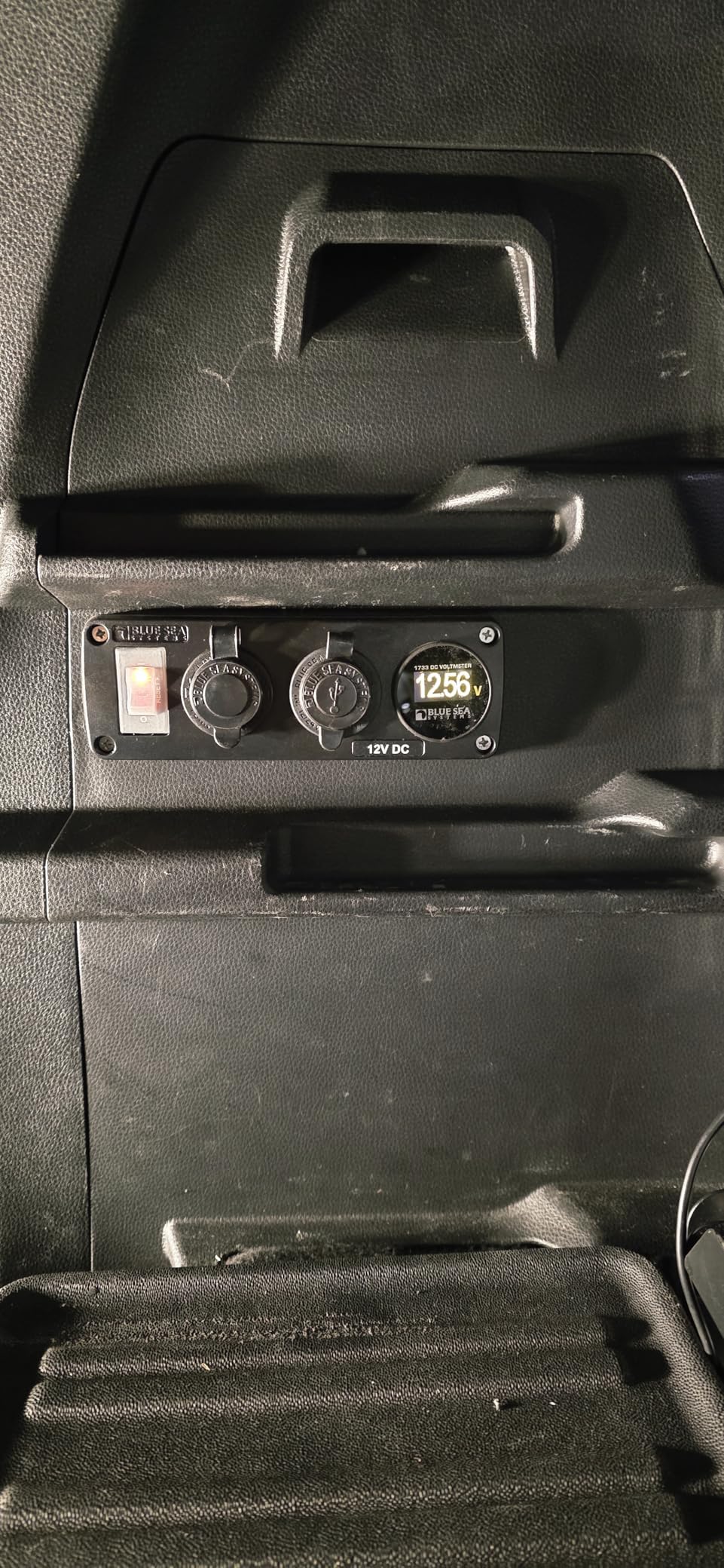 Blue Sea Systems 4366 Water-Resistant Accessory Panel with Circuit Breaker, 12V Socket, Dual USB Charger, Mini Voltmeter customer photo 2