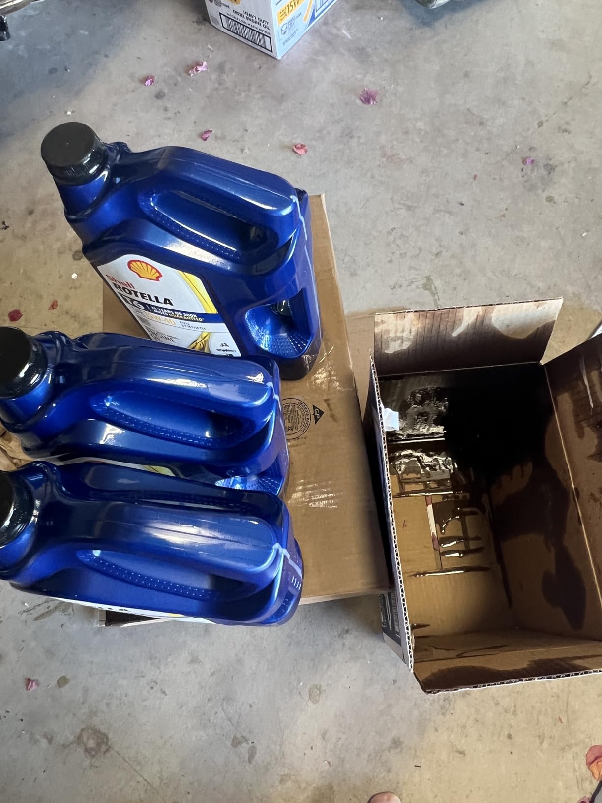Shell Rotella T6 Full Synthetic 15W-40 Diesel Engine Oil, 1 Gallon (3 Pack) customer photo 2