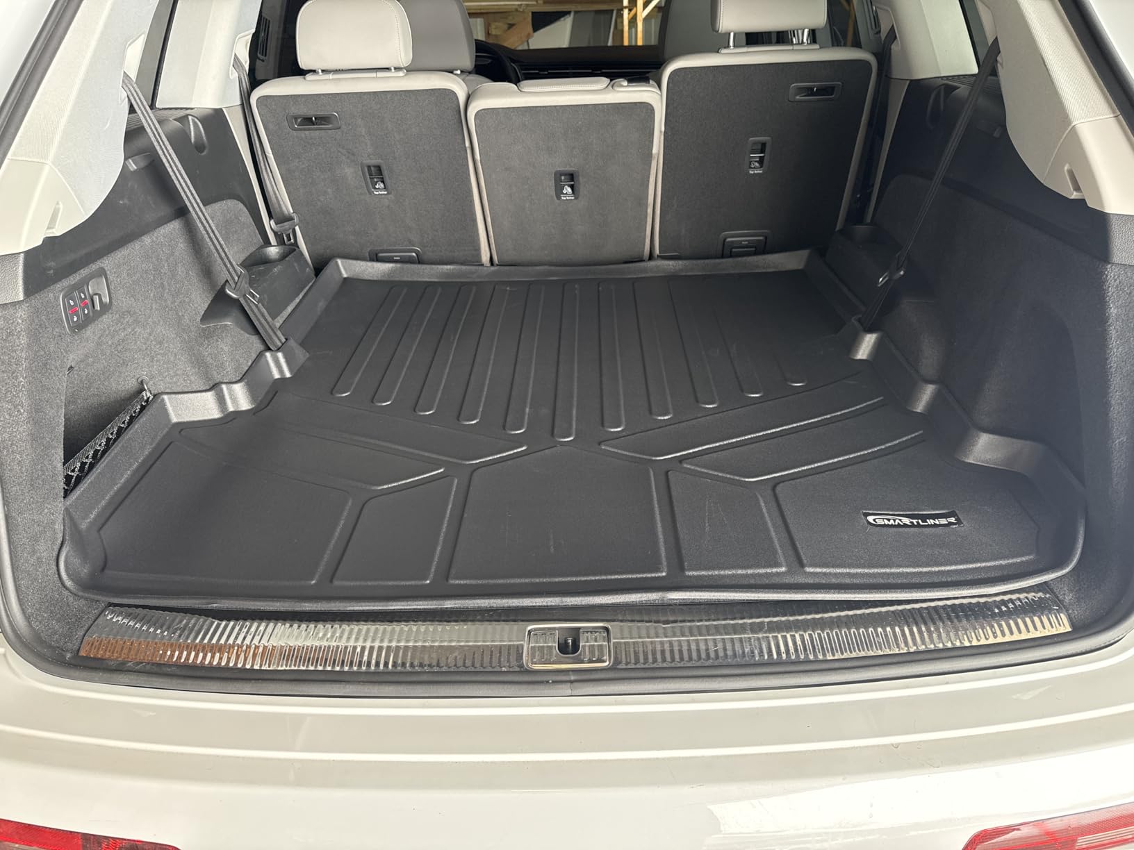 SMARTLINER All Weather Custom Fit Cargo Trunk Liner Floor Mat Behind 2nd Row Compatible with 2017-2025 Audi Q7 / SQ7 customer photo 1