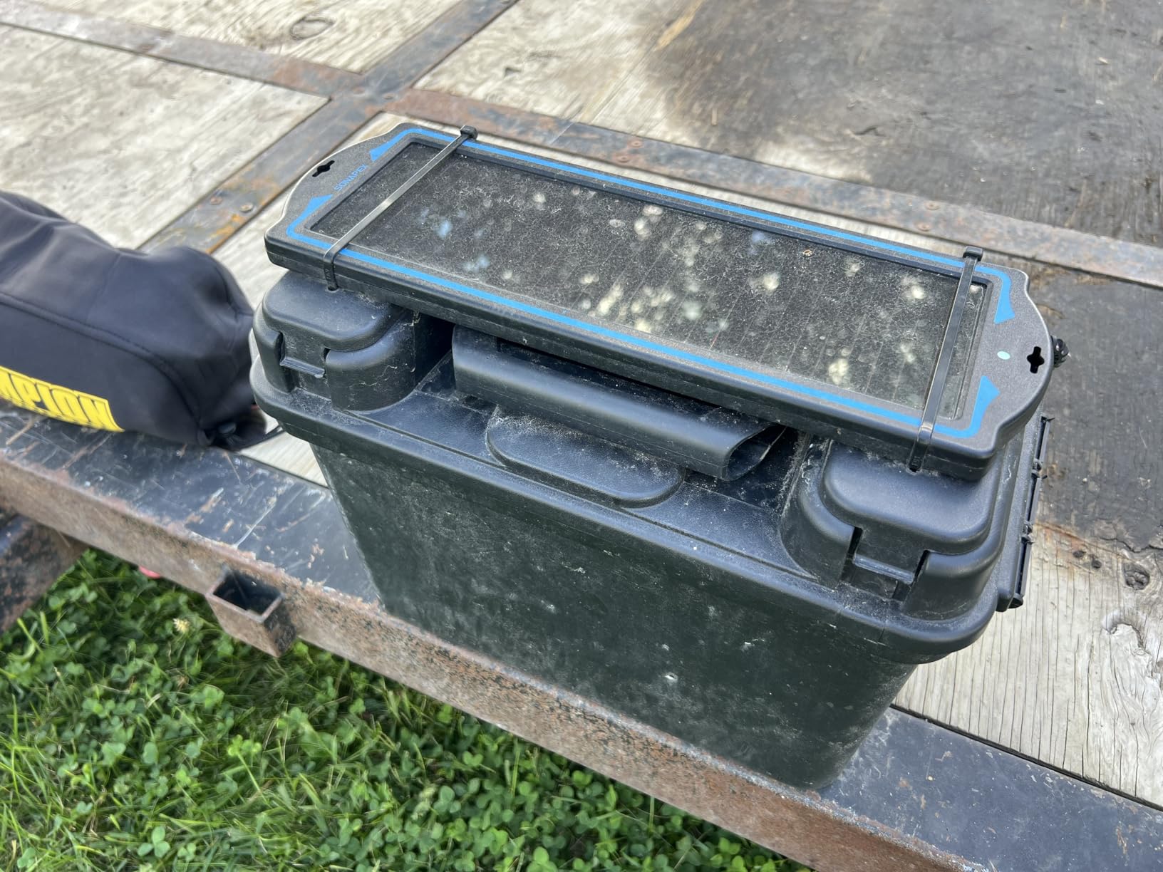 SUNAPEX 12V Solar Battery Charge: Waterproof Portable Solar Panel Kit - Battery Maintainer Trickle Charger - with Upgrade Built in Charge Controller for Car Boat RV Trailer Automotive Motorcycle customer photo 2