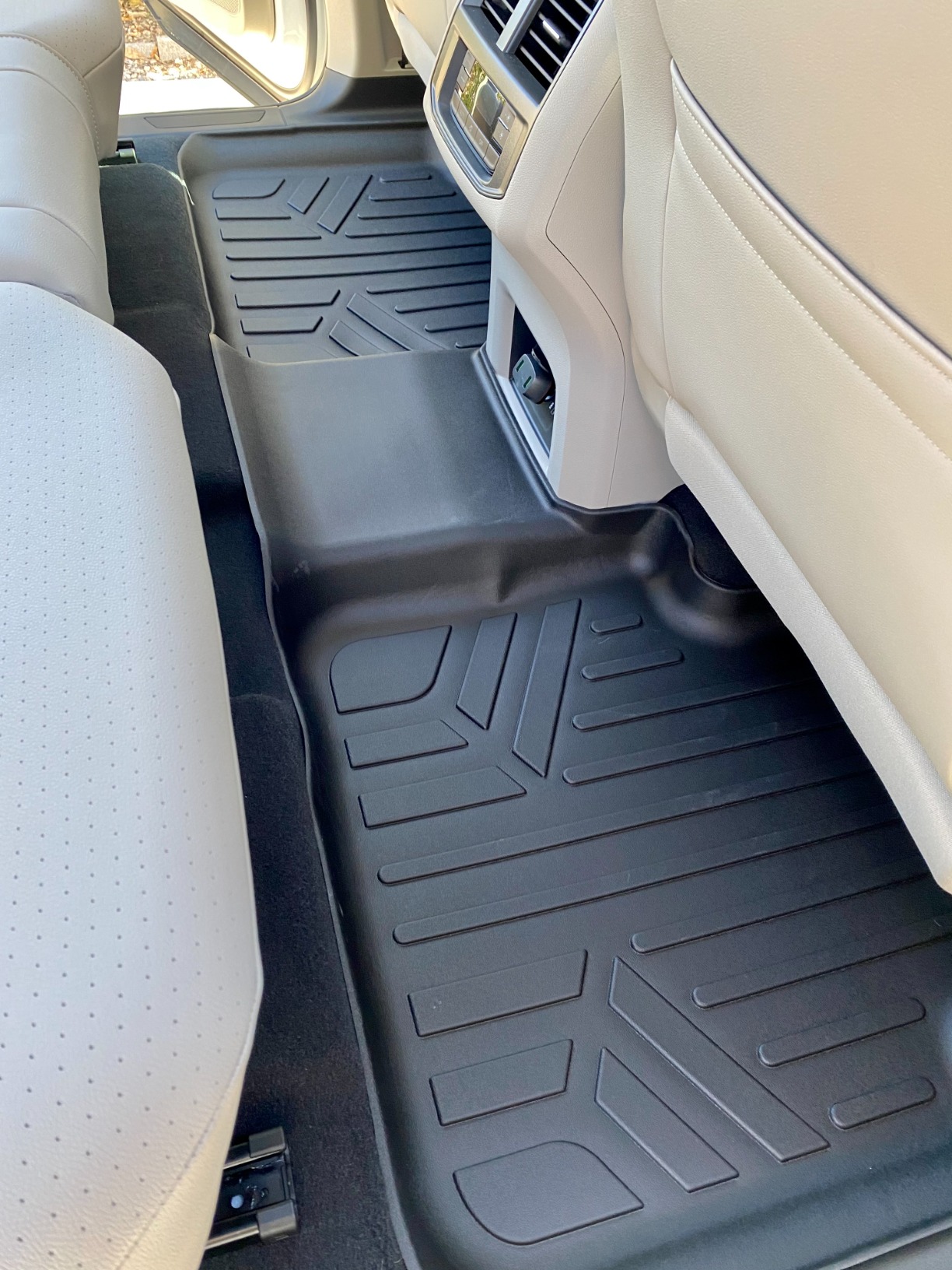 MAXLINER Custom Fit Cargo Trunk Liner Floor Mat Behind 2nd Row Compatible with 2018-2024 Volkswagen Tiguan customer photo 1