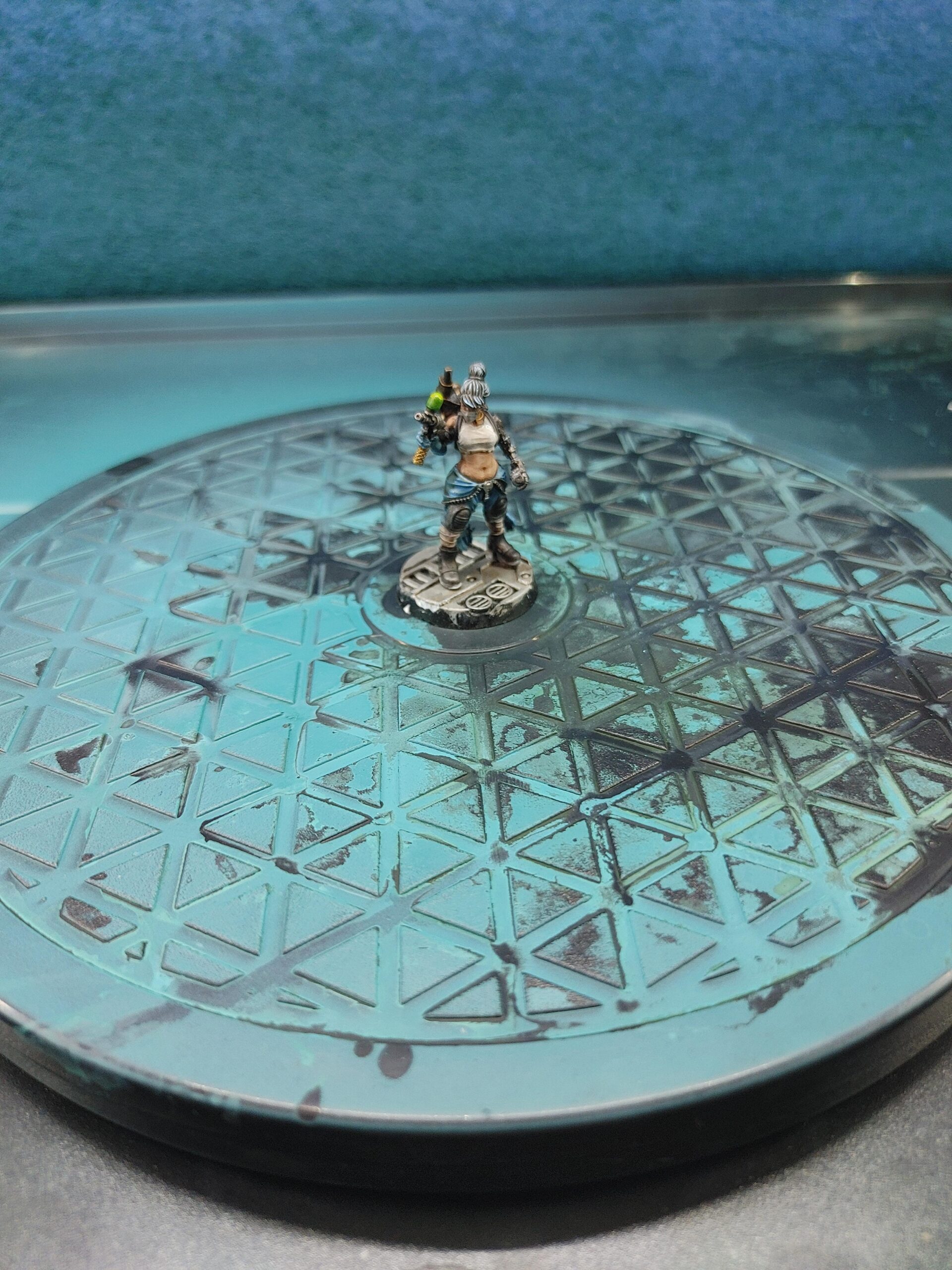 Master Airbrush Large Portable Airbrush Spray Booth Station with LED Lights, 25W Fan, Turntable & 6' Exhaust Hose customer photo 1