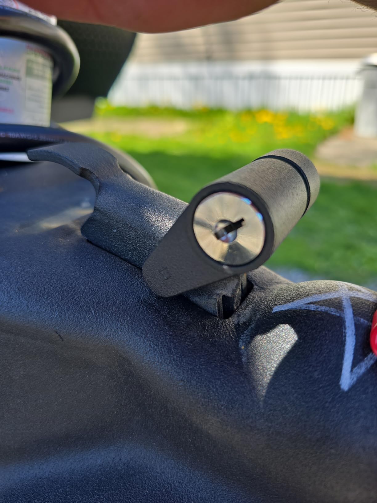 CZC AUTO Black Trailer Hitch Coupler Lock, Dia 1/4 Inch, 3/4 Inch Span for Tow Boat RV Truck Car's Coupler (1 Pack, Black) customer photo 1