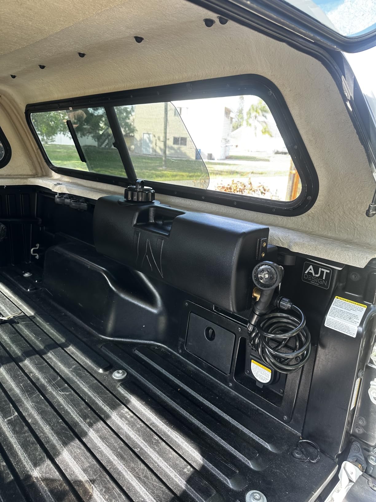 WaterPORT 4.0 Gallon Self-Pressurized Water Tank for Camping Showers, Bumper Mount or Bed Mount Vehicle Water Storage customer photo 1