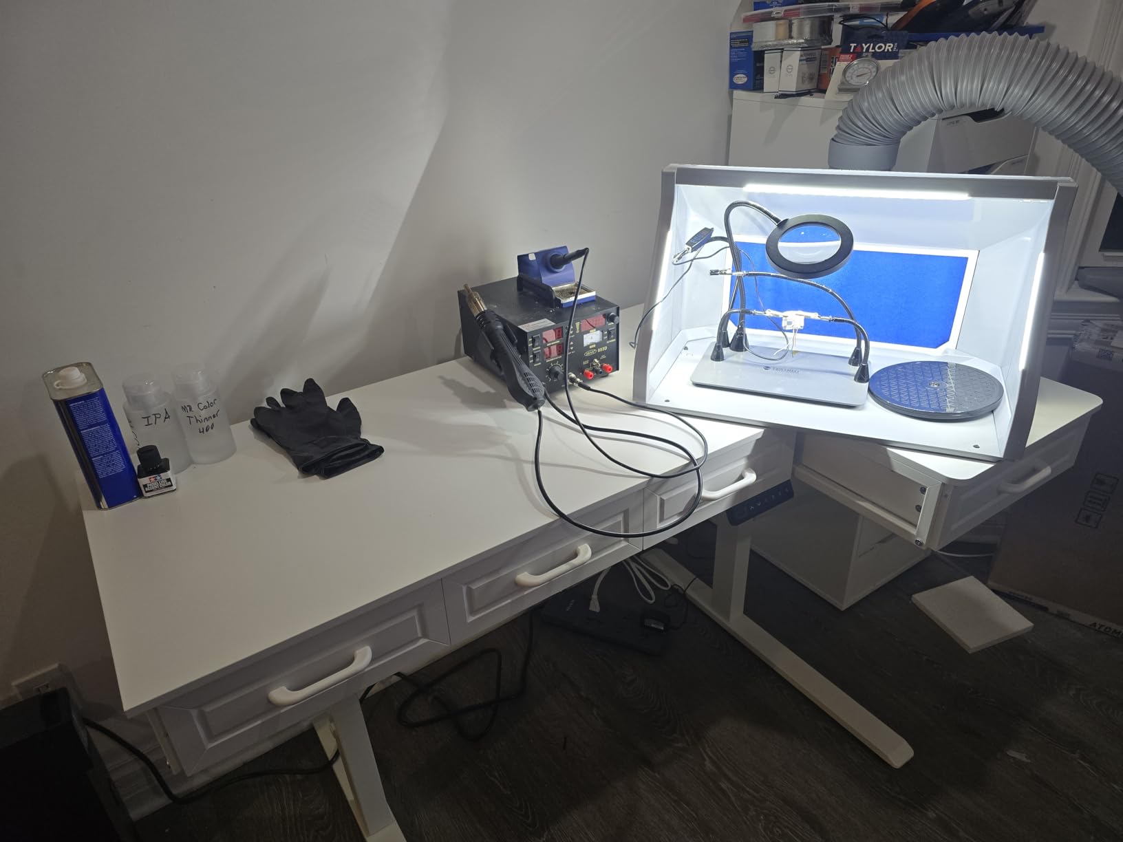 Professional Airbrush Spray Booth with 3 LED Light Turn Table Large Capacity Portable Paint Spray Booth for Cake Hobby Model Airplane Crafts Painting customer photo 1