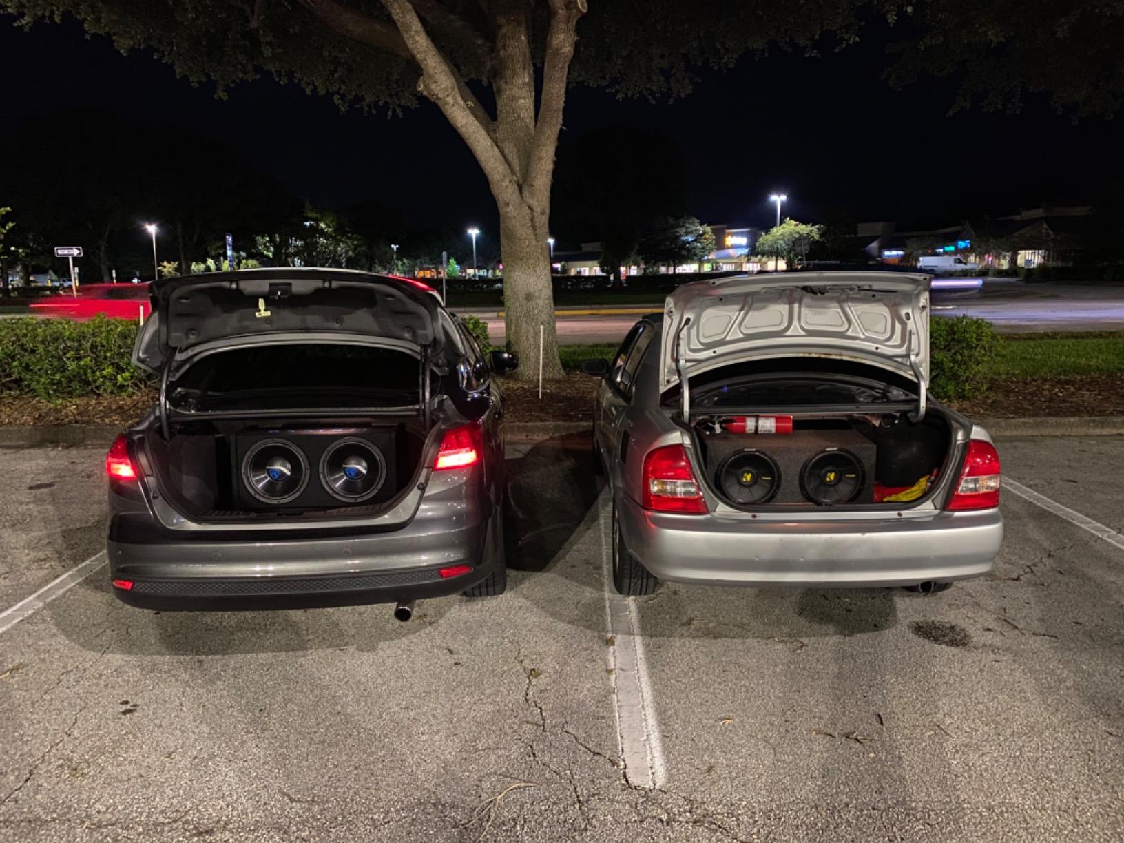 Rockville RV12.2B 1200W Dual 12