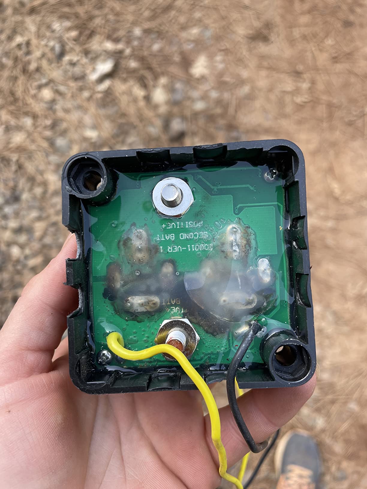 MaySpare Dual Battery Isolator Kit 12V 140Amp Voltage Sensitive Relay VSR Double Battery Automatic Charger & Wiring Cable Kit customer photo 1