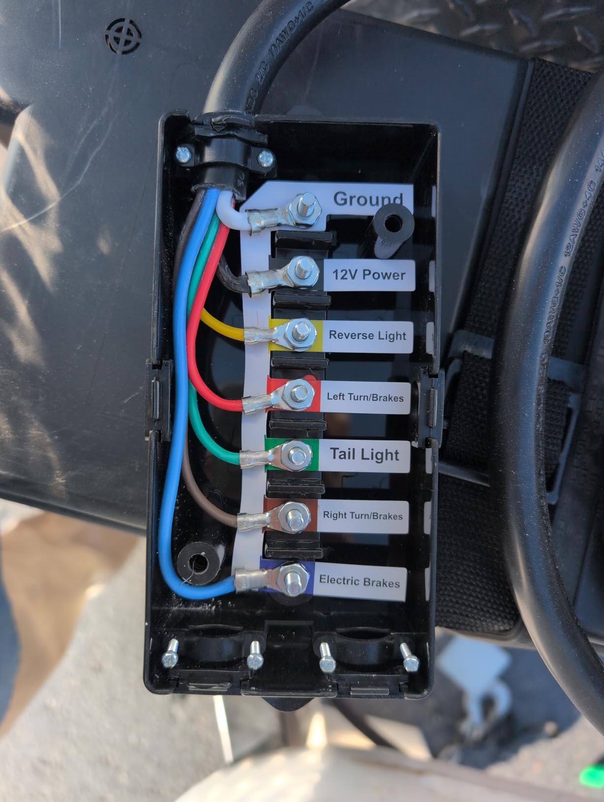 RVGUARD 7 Way 8 Foot Trailer Cord with 7 Gang Junction Box Kit, Include 12V Breakaway Switch and Plug Holder, Trailer Connector Cable Wiring Harness with Waterproof Junction Box customer photo 1