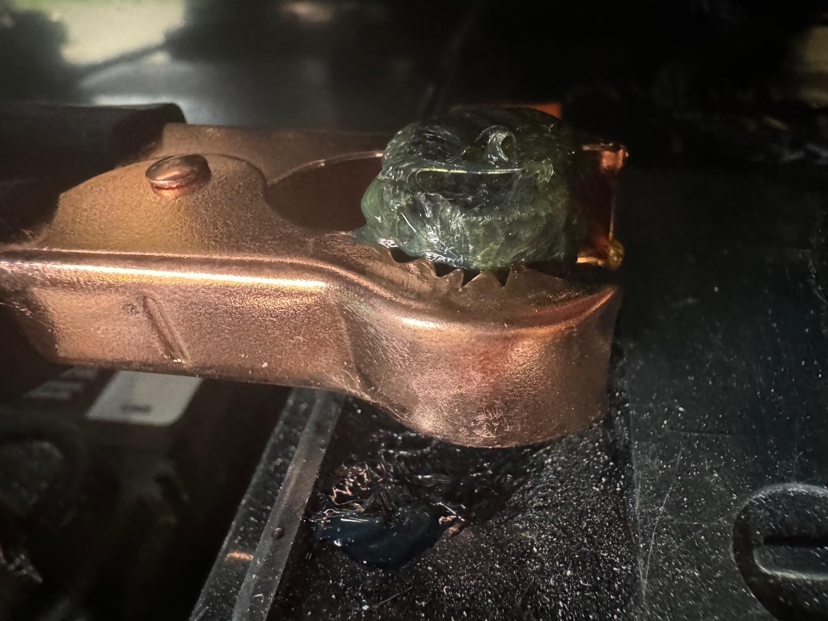 Mission Automotive 4 Oz Brush-On Oil-Based Battery Corrosion Preventative Grease - Universal Fit - Prevents Rust & Acid Fumes - Non-Drying & Non-Evaporating - Boosts Cranking Amps - Made in USA customer photo 1