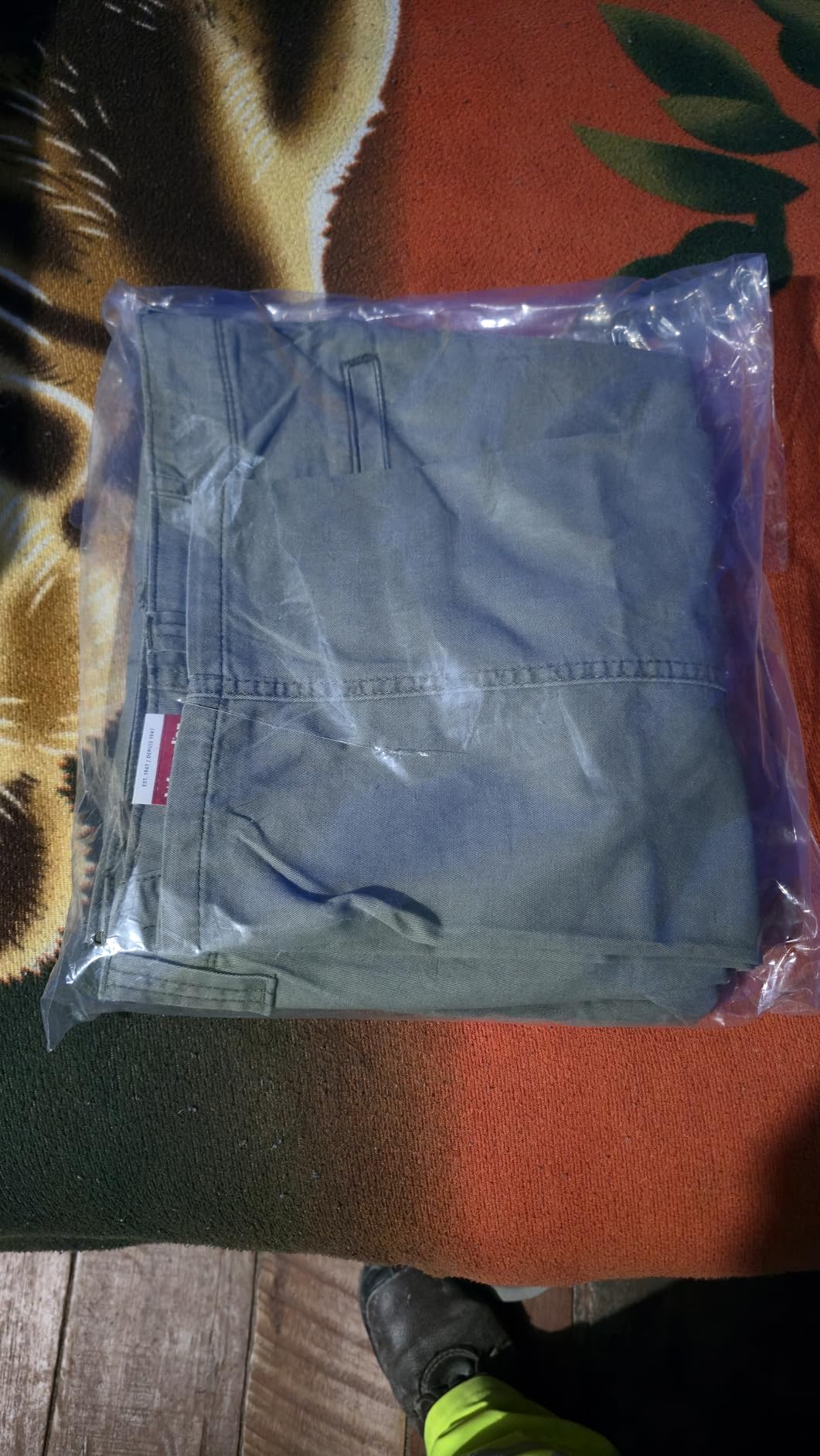 Wrangler Authentics Mens Relaxed Fit Stretch Cargo Pant customer photo 2