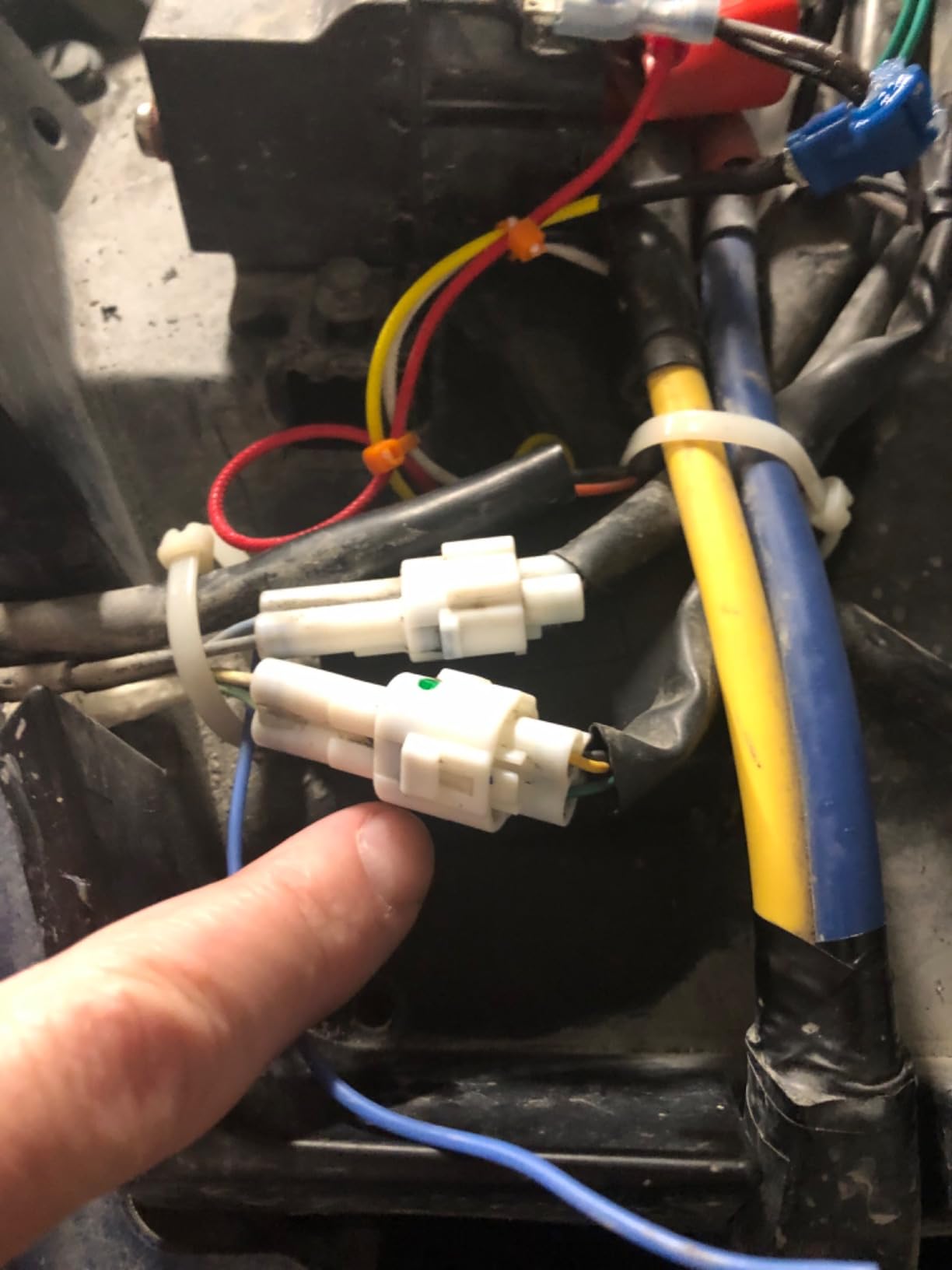 QWORK 12V Car Wireless Winch Electric Remote Control, 2 Pack Universal Mini 5 Wire Control Winch with Dual Manual Matching Transmitter Kit for Truck, ATV and SUV Winch Wireless System customer photo 2