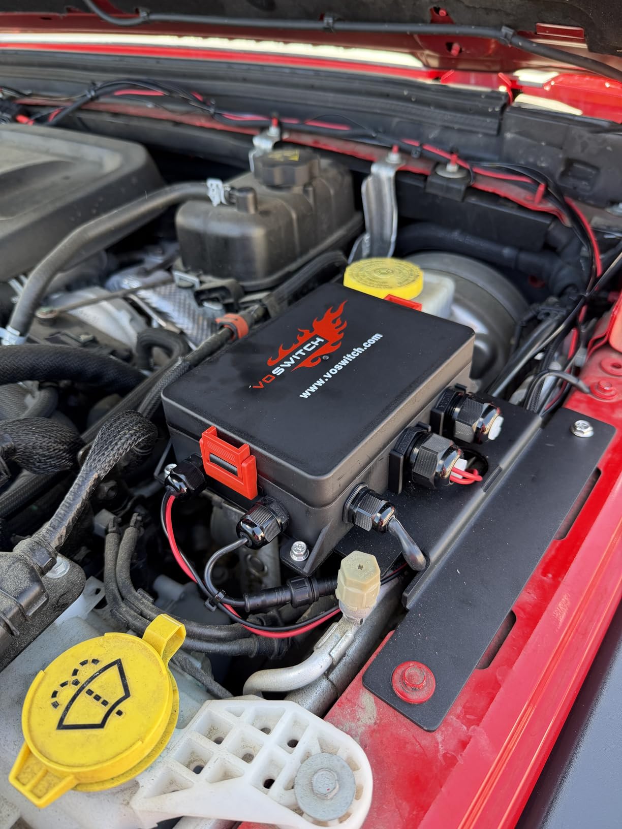 Voswitch JL300 Lower Dash Switch Panel Compatible with Jeep Wrangler JL JLU 2018-Current and Gladiator 2020+ customer photo 2