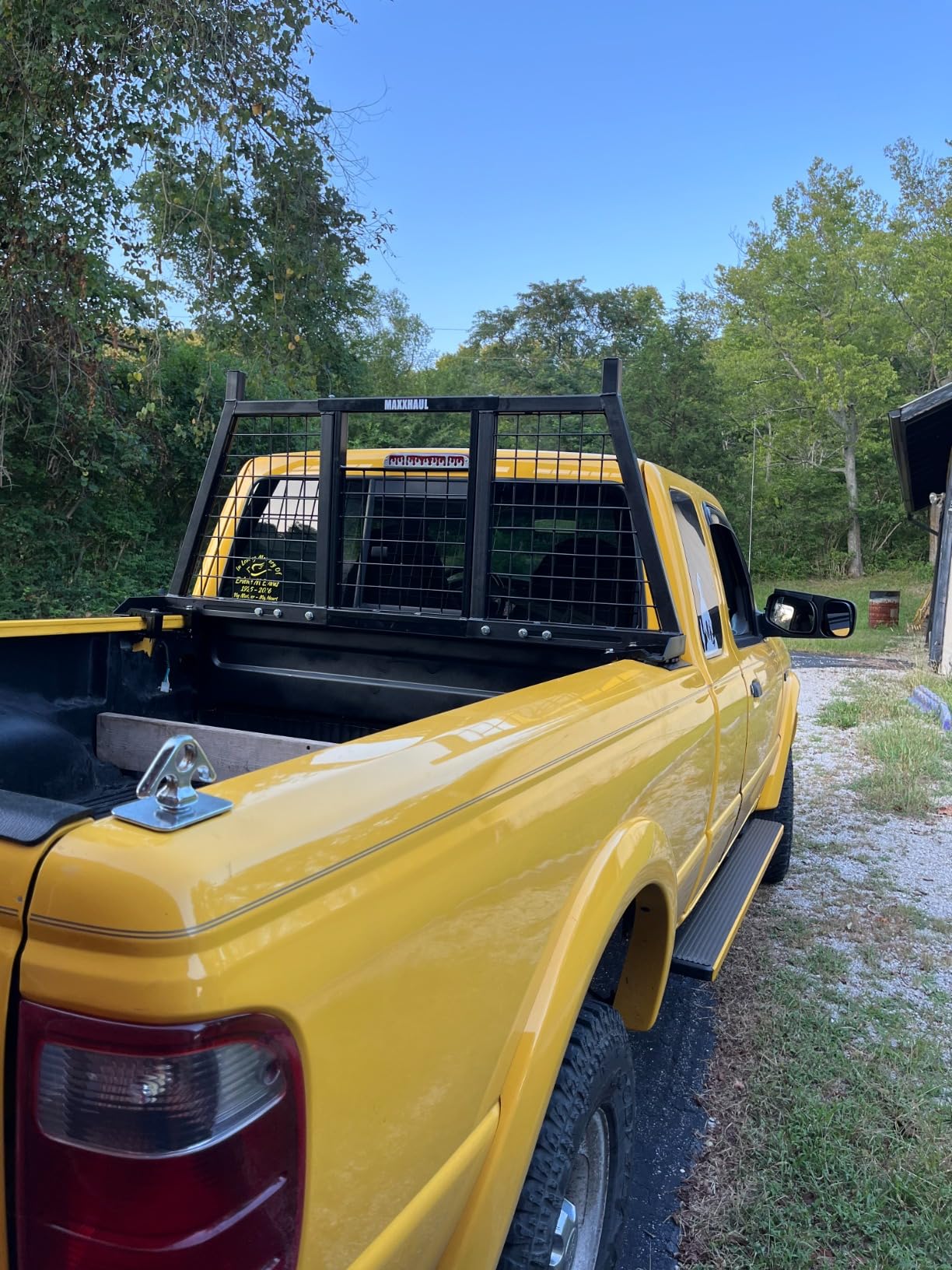 MaxxHaul 50257 Adjustable Truck Headache Rack - Fits 62
