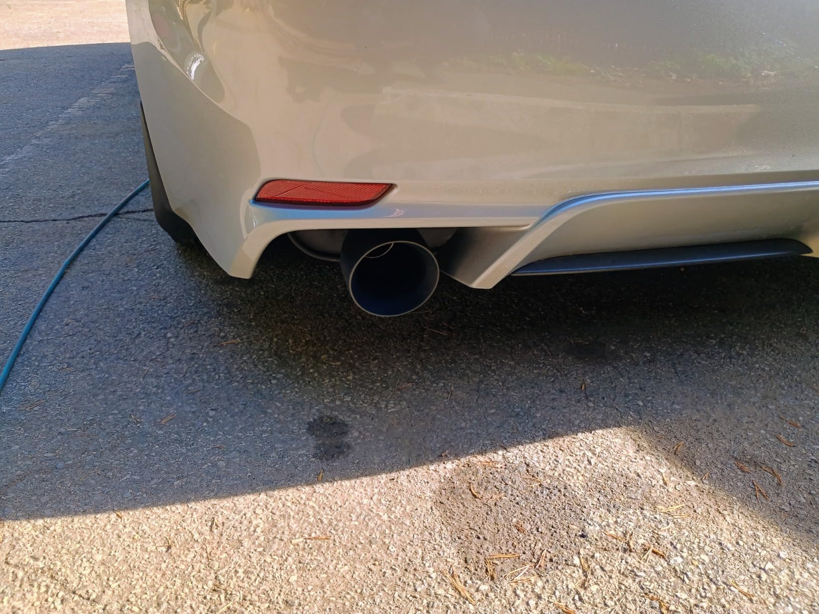 TriTrust Exhaust Tip, 2.5 Inch Inlet, 4.5'' Outlet 7'' Long Muffler Tip, Powder Coated Black Stainless Steel Truck Car Tail Tip, Weld On 2.5'' Outer Diameter Tailpipe customer photo 2