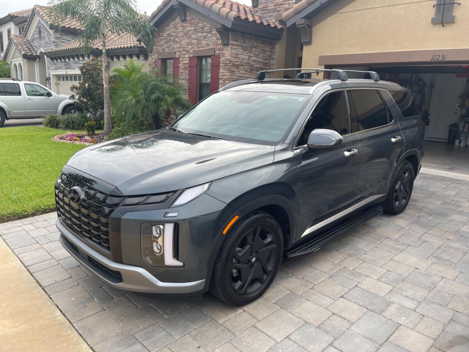 Black Horse Off Road Peerless Running Boards Black Compatible with 2020-2023 Kia Telluride|2020-2023 Hyundai Palisade-PR-K376BK customer photo 2