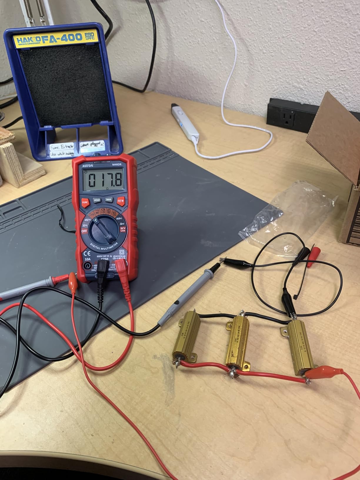 AstroAI Multimeter Tester, TRMS 4000 Counts Volt Meter Auto-Ranging Ohmmeter Digital 1.5v/9v/12v Battery Voltage Tester Measure Voltage Current Resistance Diodes Continuity Capacitance with NCV customer photo 1