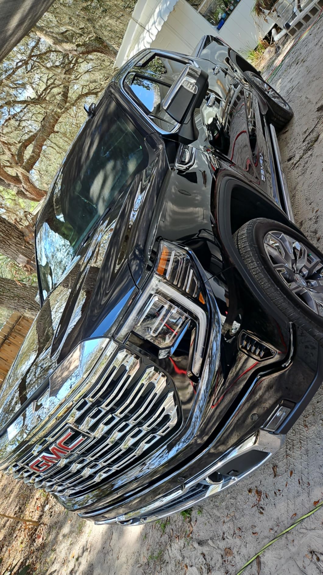 Voron Glass in-Channel Extra Durable Rain Guards for Chevy Silverado/GMC Sierra 1500 Crew Cab customer photo 1