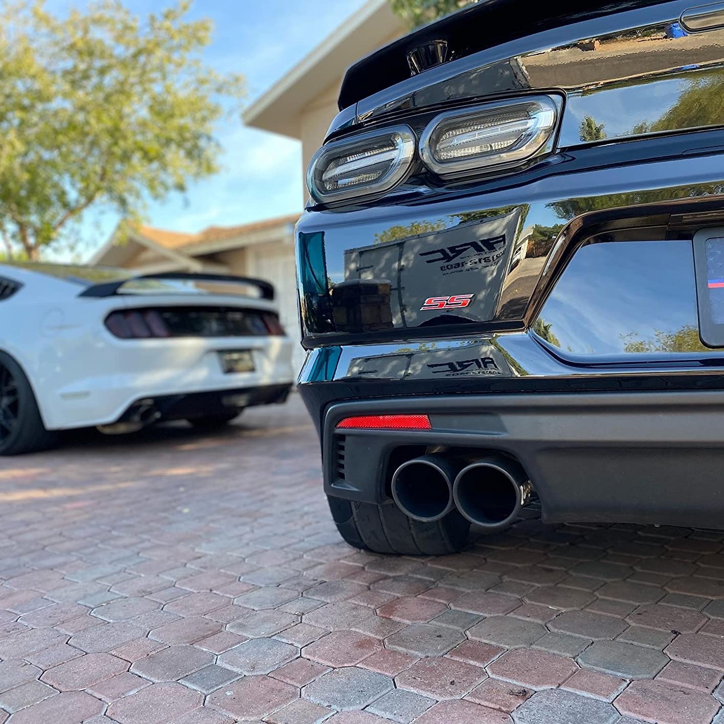 Upower 2.5 inch Inlet 4 inch Outlet Exhaust Tip 2.5