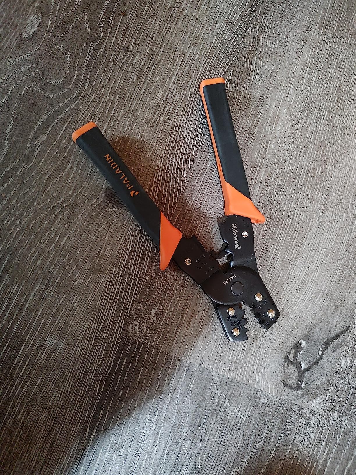 True Mods 12V DC Auto Waterproof Fuse 5-Pin Relay Box Block [6 ATC/ATO Fusible Holder] 6 Bosch Style Universal Relay Block Holder for Automotive Vehicles Cars Marine Boat Offroad Jeep Light Equipment customer photo 1