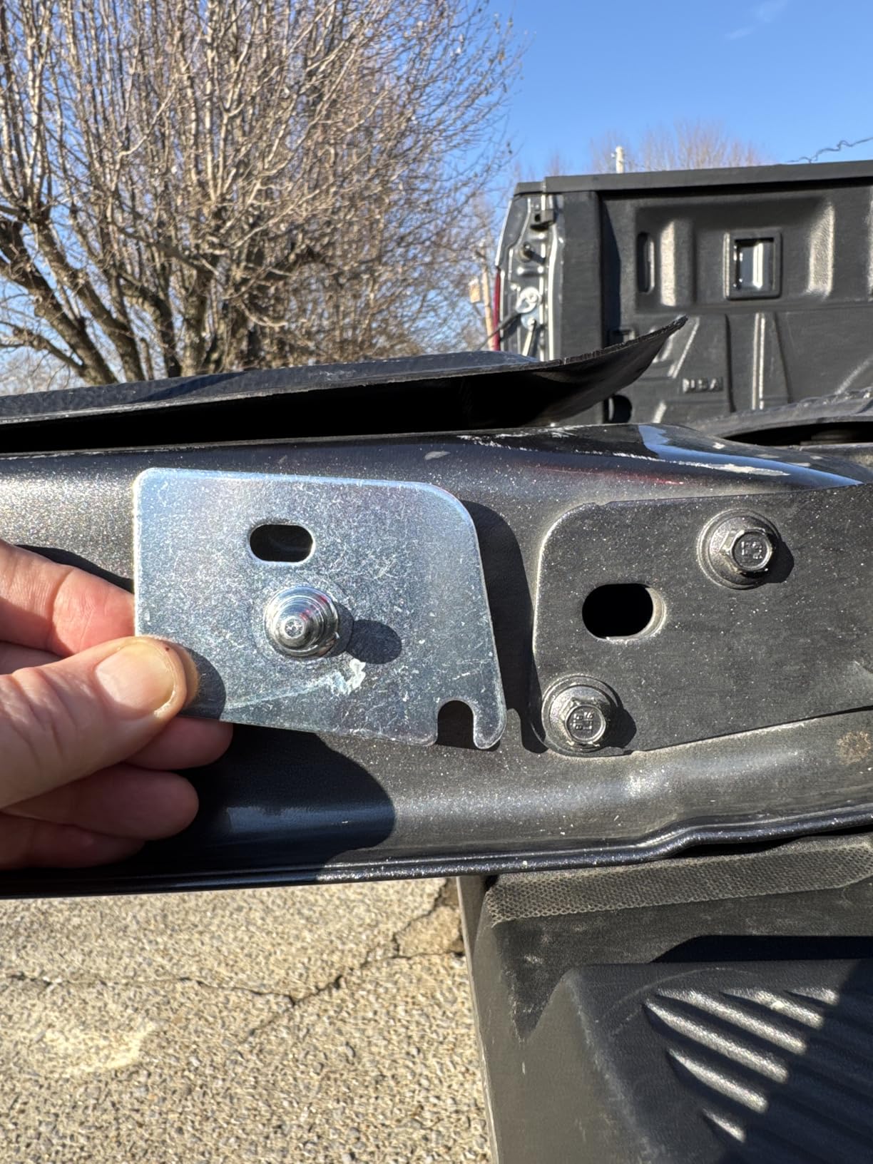 Orion Motor Tech Truck Tailgate Assist for 1997-2003 Ford F150, 1999-2016 F250 F350 Super Duty, & 2010-2016 F450 Super Duty customer photo 2