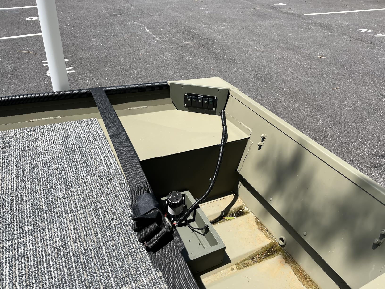 Nilight 5 Gang Rocker Switch Panel 5Pin On Off Toggle Aluminum Holder 12V 24V Dash Pre-Wired Green Backlit Switches for Automotive Cars Marine Boats RVs Truck customer photo 1