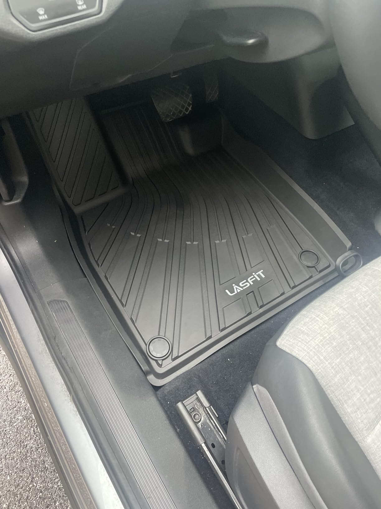 LASFIT Floor Mats for Volkswagen VW Tiguan 2018-2024(Fit 5 Seats), All-Weather Protection TPE 1st & 2nd Row Car Liners customer photo 1