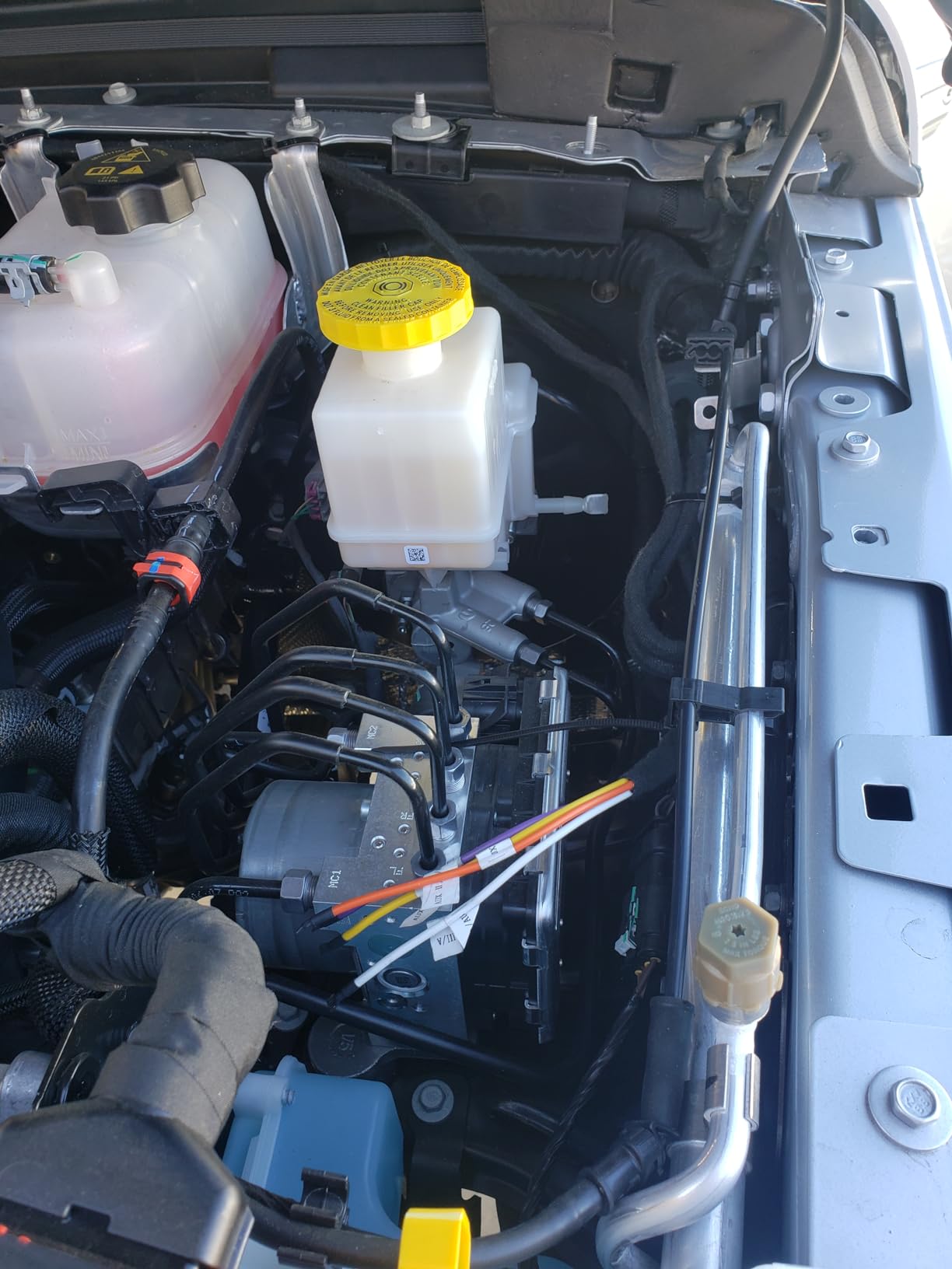 LASFIT Auxiliary Switch Bank Kit, OEM Style Plug&Play Aux Switch Panel Dash 4 Buttons 4x30A for Wrangler JL 2018-2025 & Gladiator JT 2019-2025, Black customer photo 2