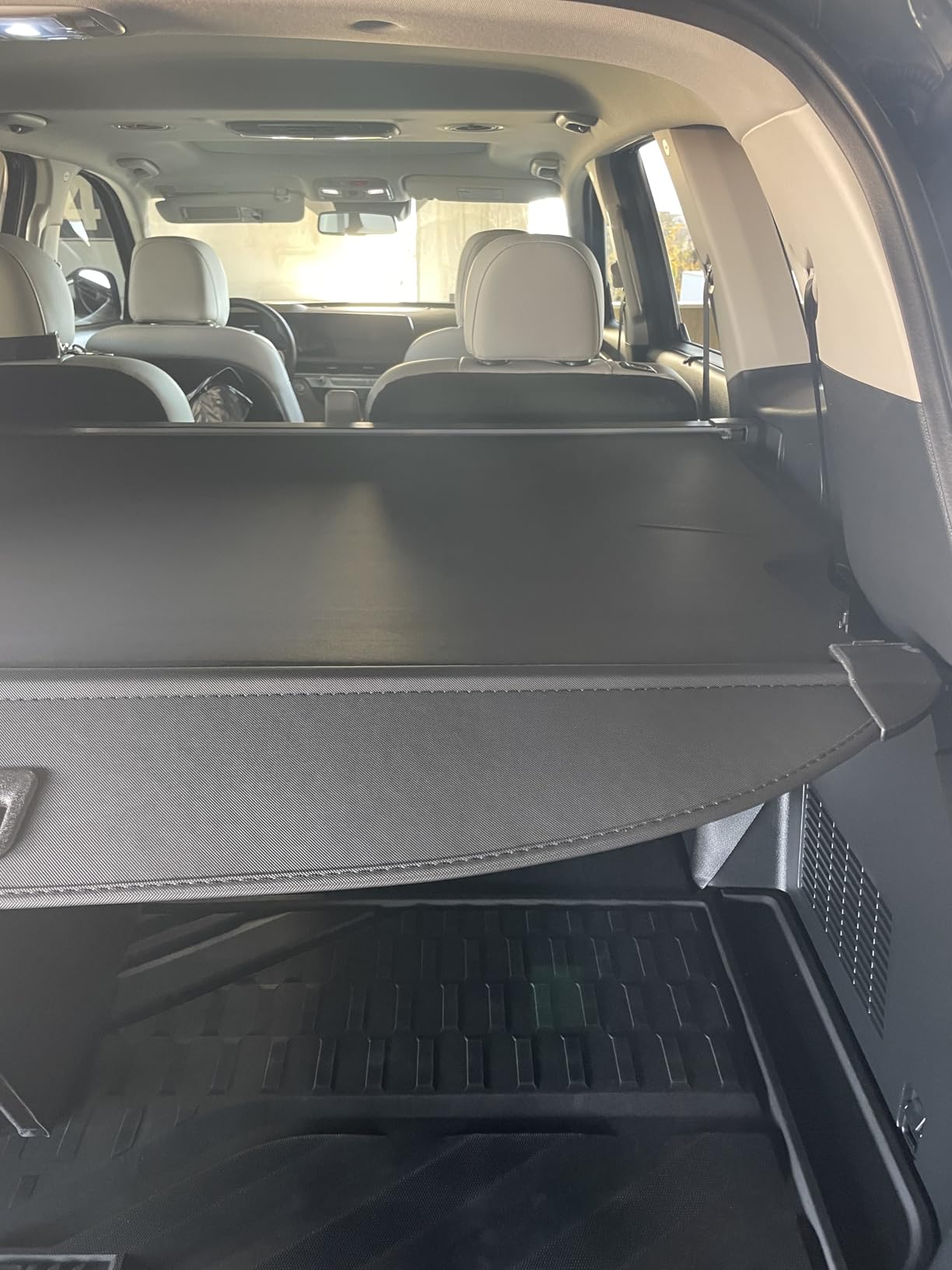 Powerty Cargo Cover for 2021-2025 2026 Kia Sorento Accessories Trunk Cover Retractable Trunk Shielding Shade for 2021-2026 Kia Sorento customer photo 1