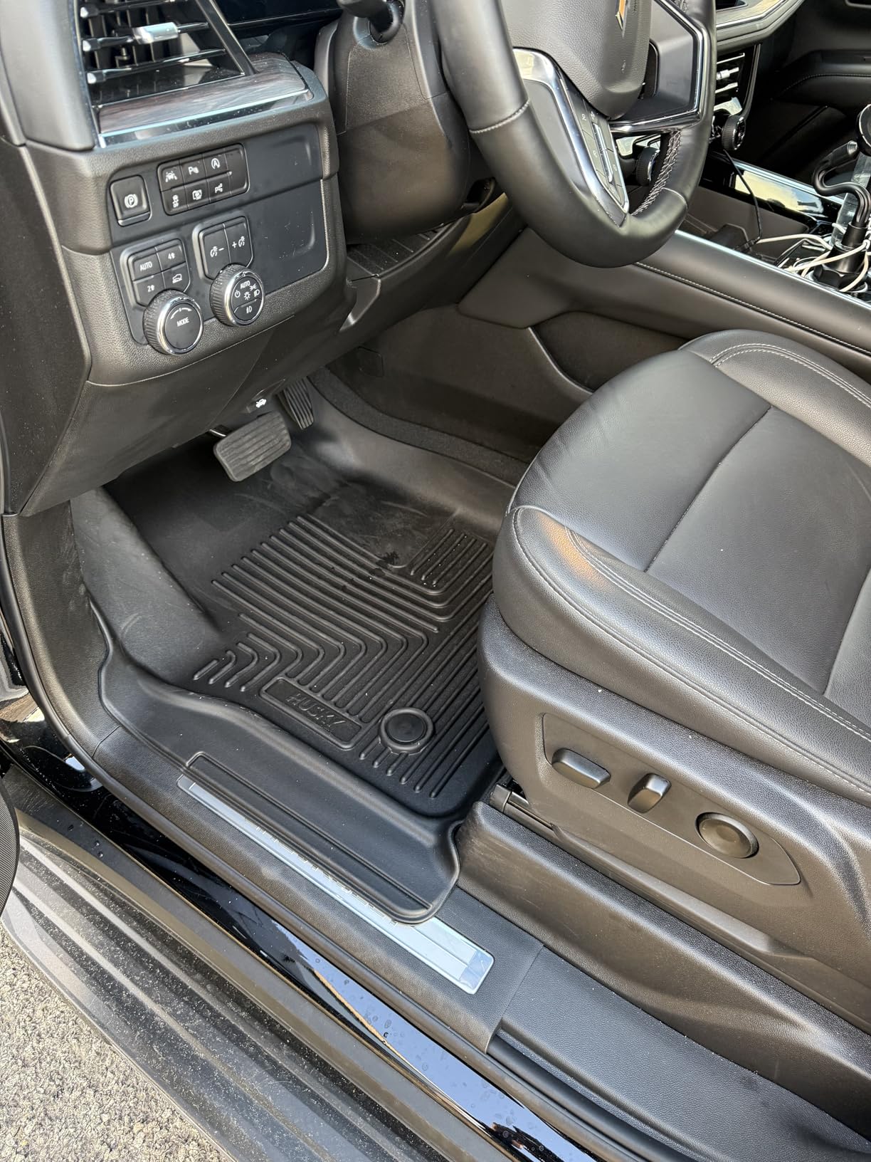 Husky Liners Weatherbeater Cargo Liner | Fits 2021-2026 Chevrolet Suburban, Cadillac Escalade ESV (ONLY ESV Model) & GMC Yukon XL (ONLY XL Model) Fits Behind 3rd Row | 1-pc Black - 28181 customer photo 2
