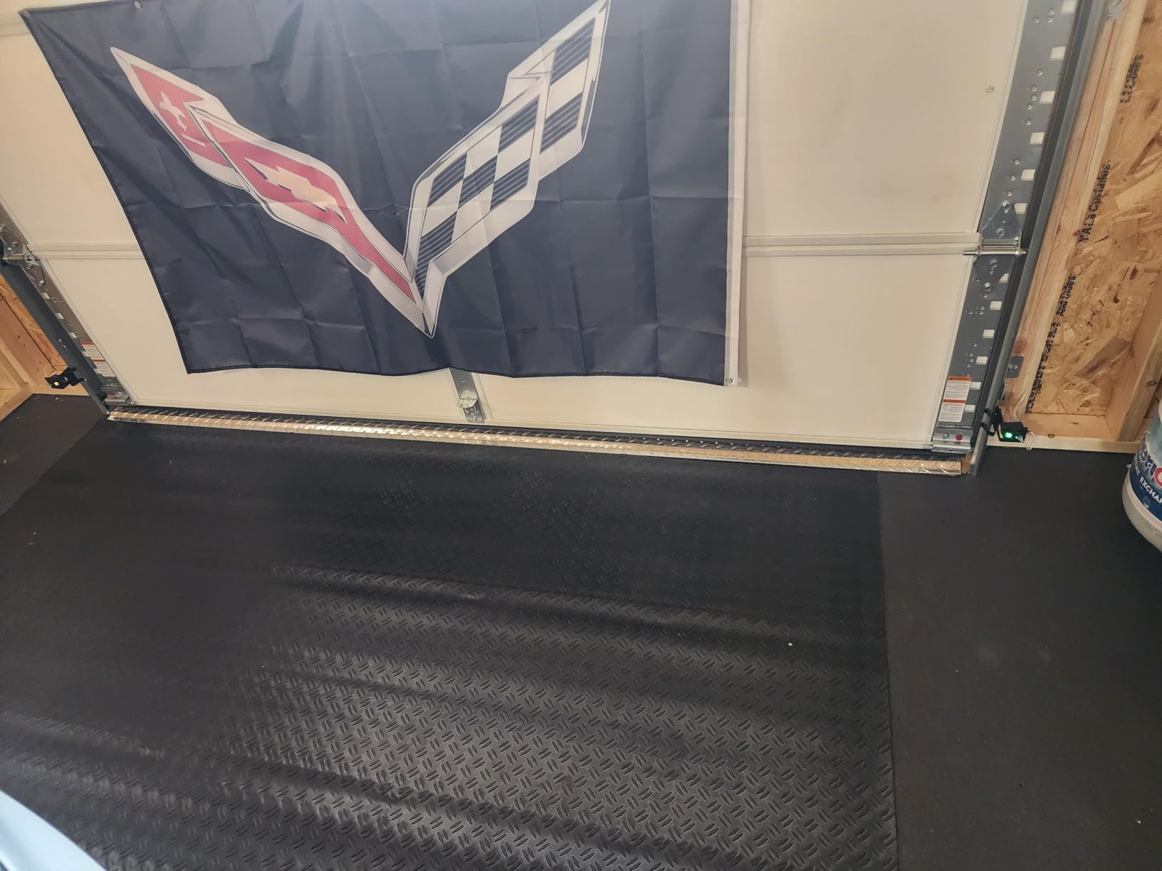 Chamberlain B6713T Smart Advanced Corner LED Lighting-myQ Smartphone Controlled-Ultra Quiet, Strong Belt Drive & MAX Lifting Power, Blue Garage Door Opener customer photo 2