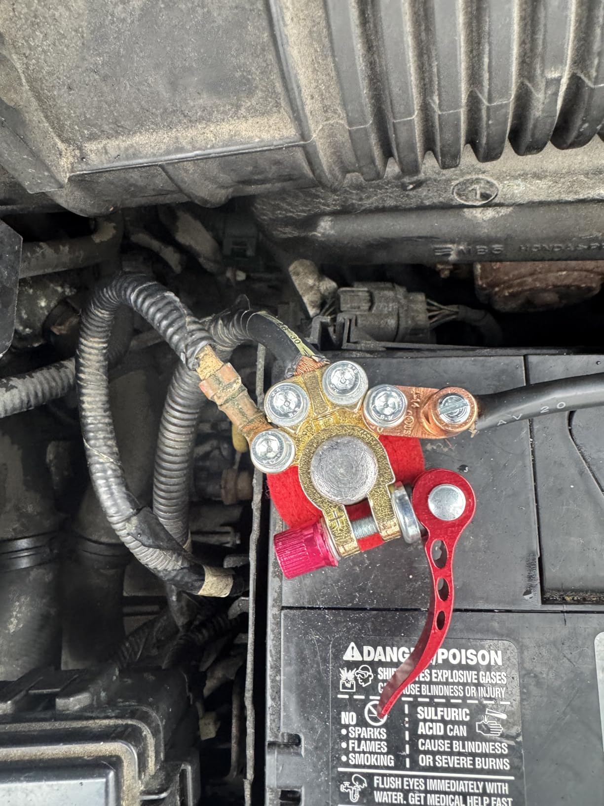 Car Battery Terminal Connectors, 2 Pcs 4 Way Quick Release Disconnect Car Battery Terminal for SAE/JIS Type A Posts, Compatible With Cars, Vans, Trucks and More customer photo 1