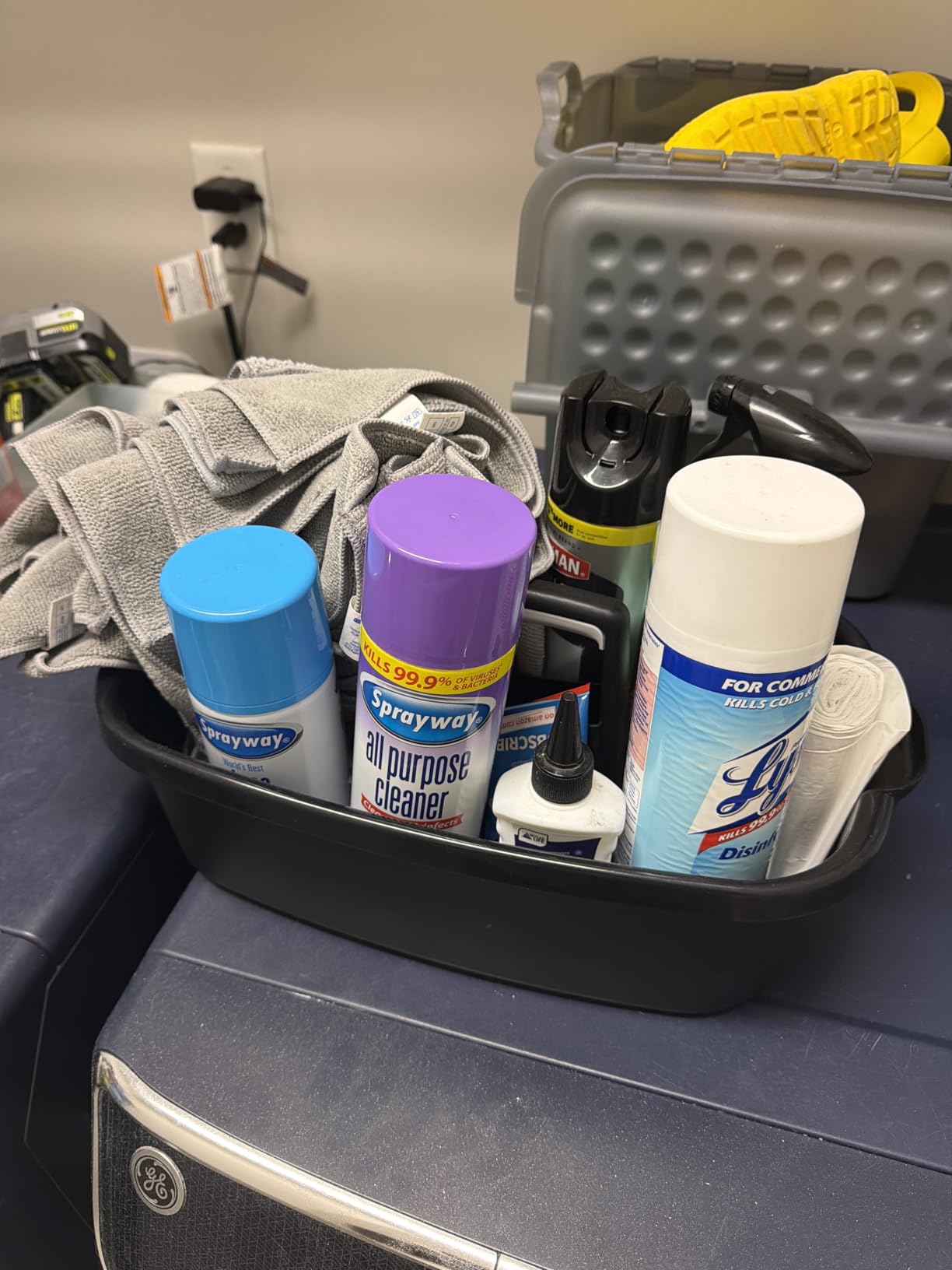 JiatuA Large Cleaning Supplies Caddy Portable Shower Basket Supply Organizer with Handle Plastic Bucket Tool Storage for Bathroom, Bedroom, Kitchen, College Dorm, Garden, Dark Gray customer photo 1