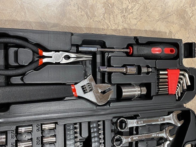 TLGREEN 95 Piece Tool Set, Tool Kit, Mechanics Tool Set, Portable Toolbox with Adjustable Wrench Pliers Socket Bits, with Plastic Toolbox, for House Apartment Garage (Red) customer photo 1