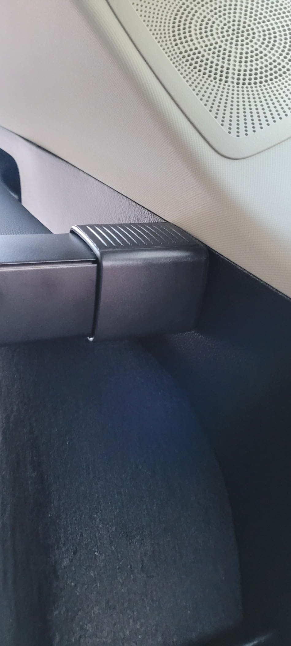 Vesul Retractable Cargo Cover Waterproof Cargo Shade Compatible with Hyundai Palisade 2025 2024 2023 2022 2021 2020 Security Cover Shield Luggage Privacy Screen All Weather Protection customer photo 1