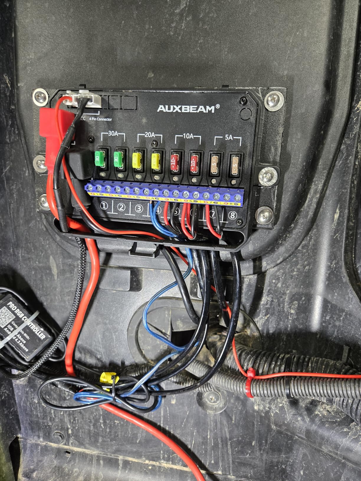 Auxbeam 8 Gang Switch Panel Bluetooth AR-800 RGB APP Control with Backlit Off Toggle Momentary Pulsed Auxiliary Switch Panel for Truck SUV ATV UTV RV Multifunction 12-24V Waterproof 3 Years Warranty customer photo 1