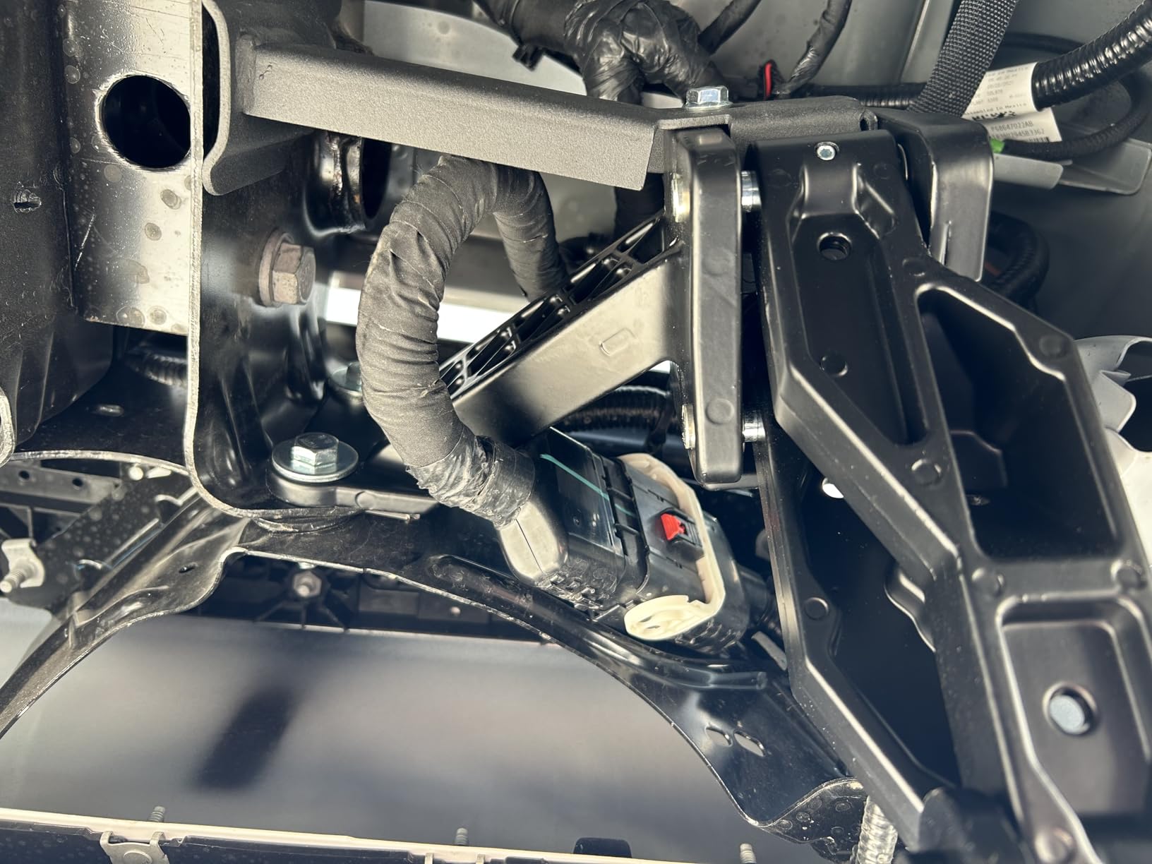 Rear Bed Step Compatible with Dodge Ram 2500 3500# 2019 2020 2021 2022 2023 2024 Retractable Bumper Tailgate Step 82215842AH 82215842AD 82215842AE 82215842AC customer photo 1